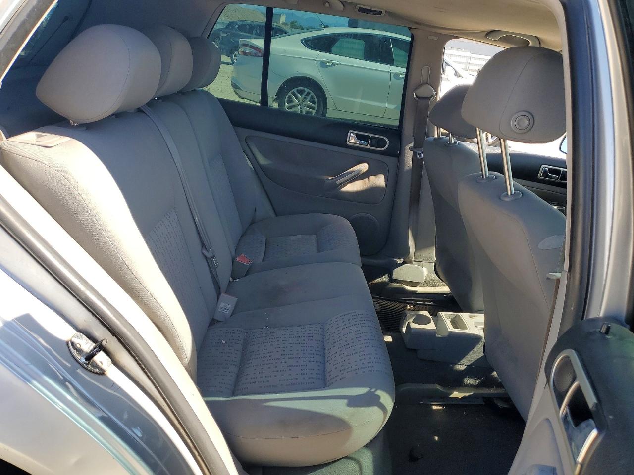 2003 Volkswagen Golf Gl Tdi Silver vin: 9BWFP61J734071778