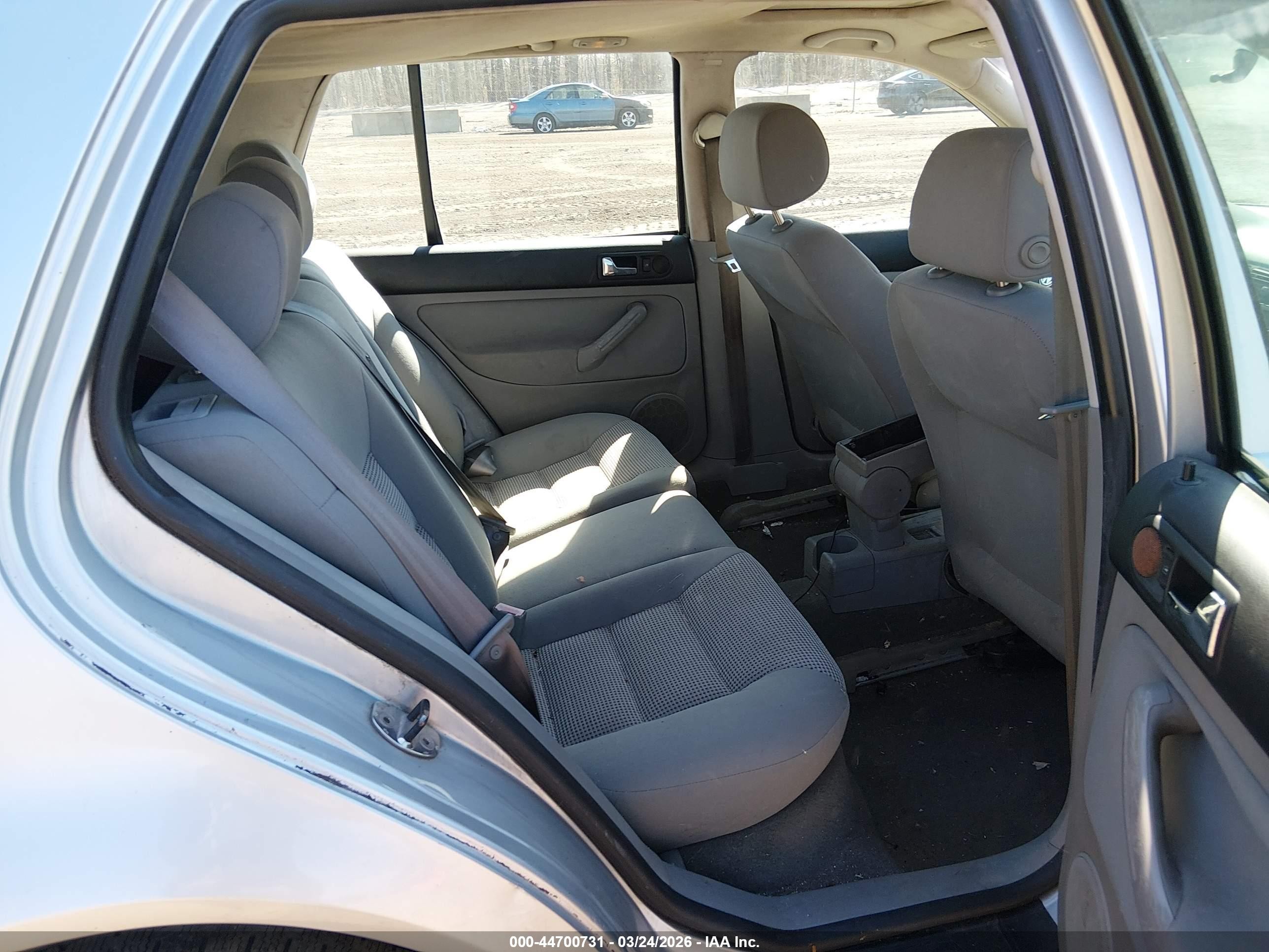 2004 Volkswagen Golf Gls 2.0l Серебряный vin: 9BWGL61J944007856