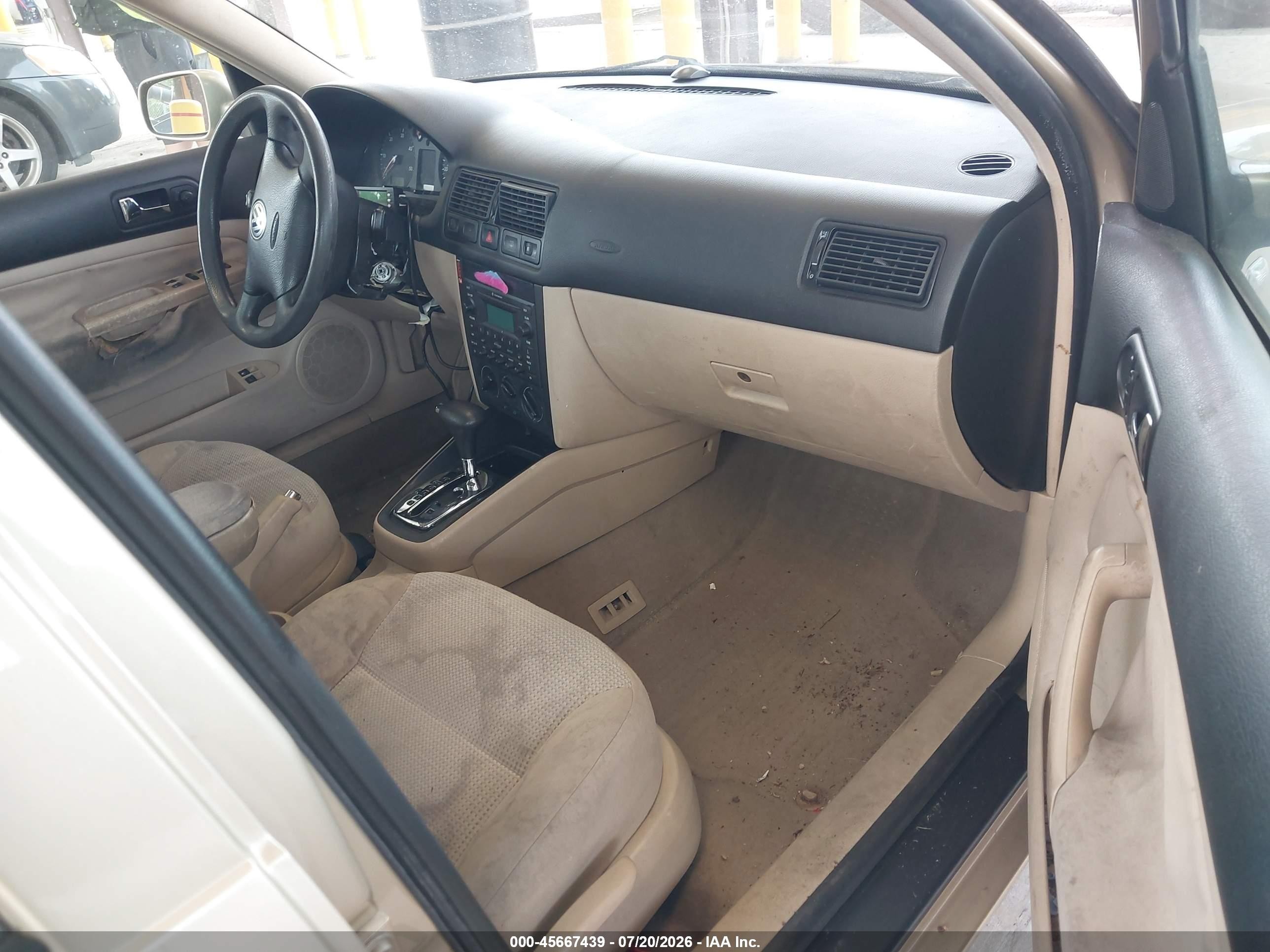 2005 Volkswagen Golf Gls Tdi Gold vin: 9BWGR61J554017199