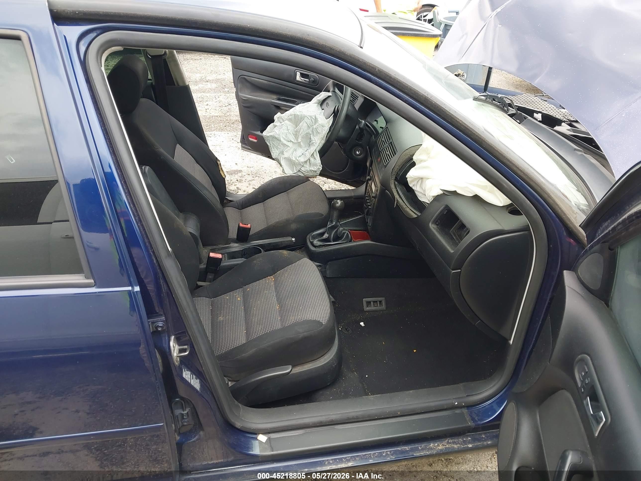 2004 Volkswagen Golf Gls Tdi Navy vin: 9BWGR61J744043396