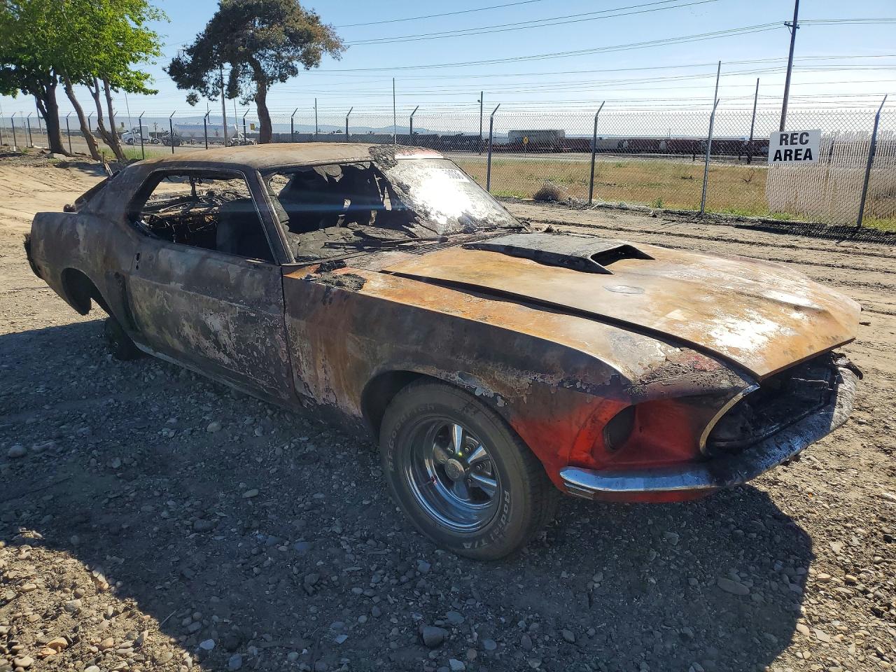 1969 Ford Mustang Red vin: 9R01L115075