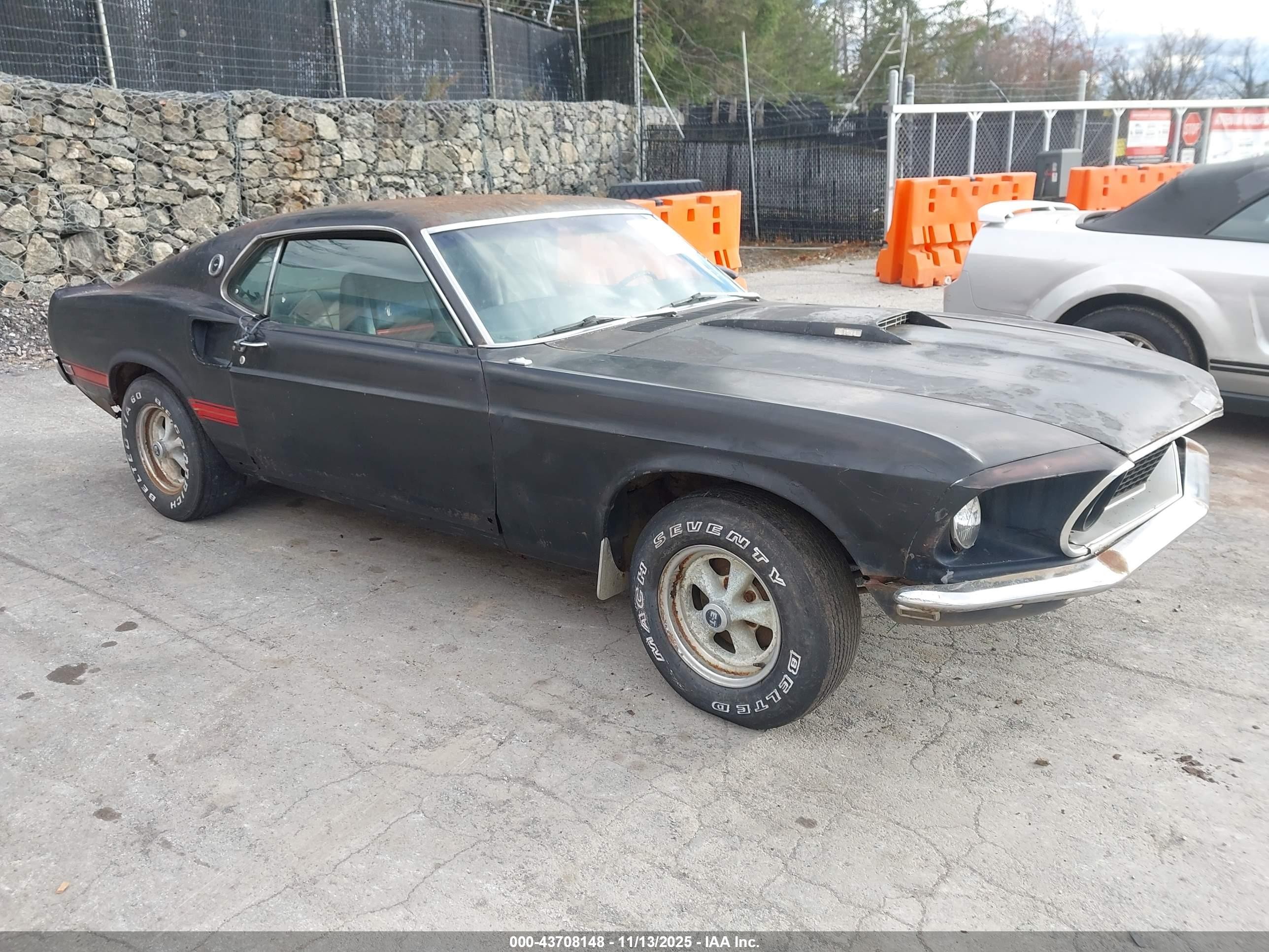 1969 Ford Mustang   Black vin: 9T02M113270      