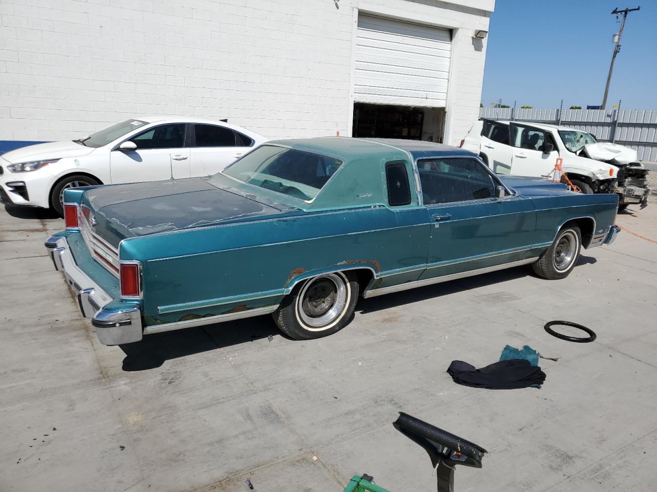 1979 Lincoln Continenta Turquoise vin: 9Y81S676998