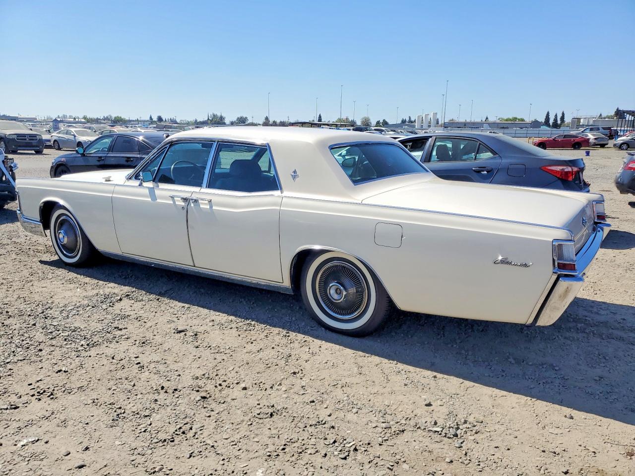 1969 Lincoln Continental Белый vin: 9Y82A848051
