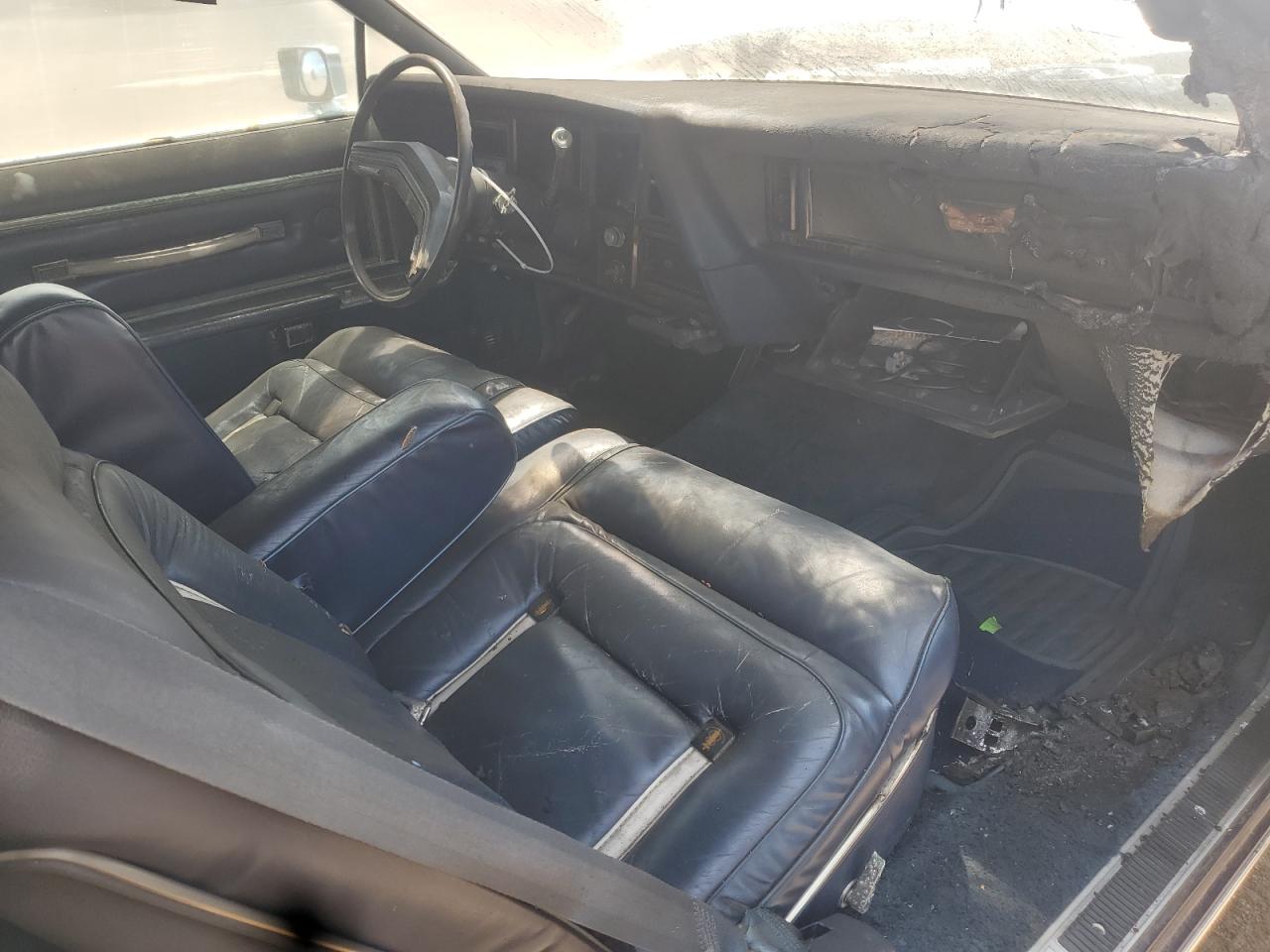 1979 Lincoln Mark V Two Tone vin: 9Y89S626742