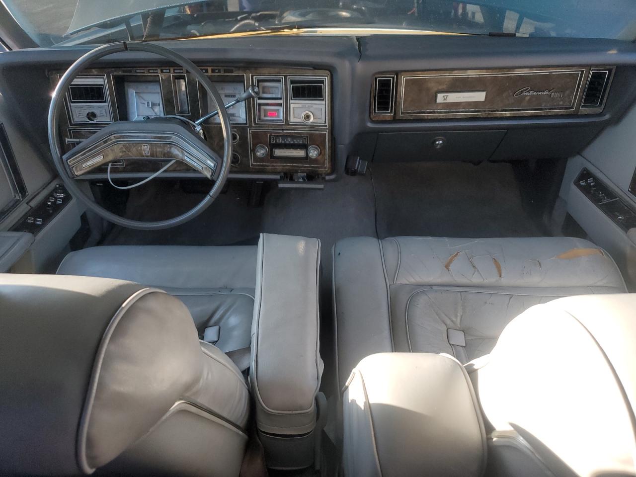1979 Lincoln Continenta Gray vin: 9Y89S736906