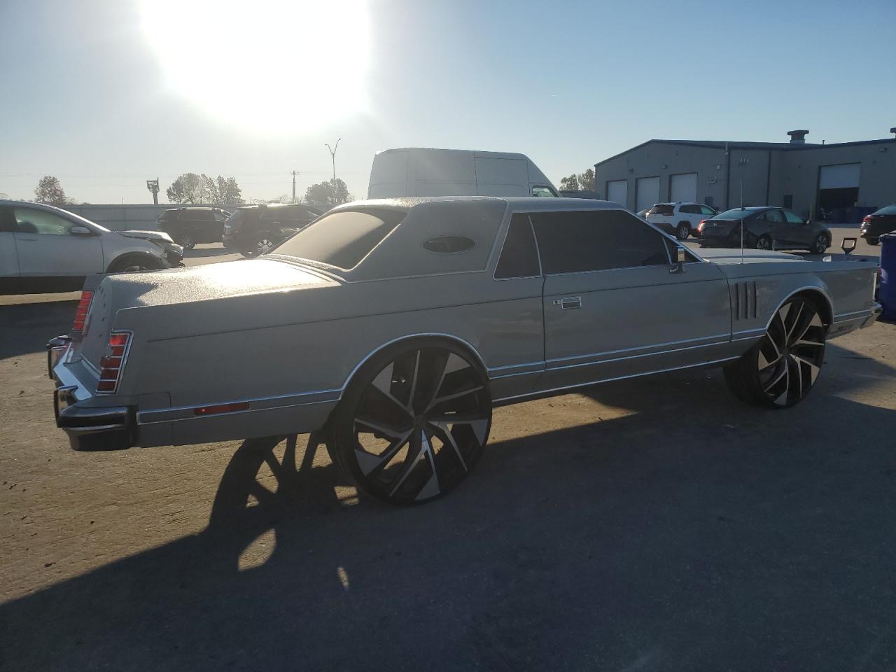 1979 Lincoln Continenta Gray vin: 9Y89S736906