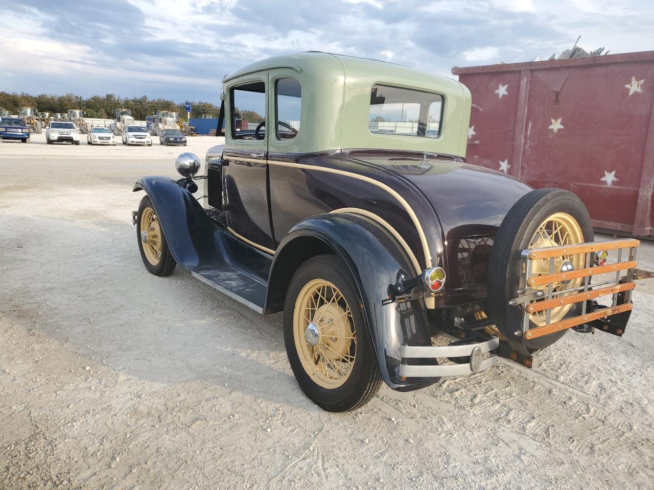 1930 Ford Model A   Burgundy vin: A1993906