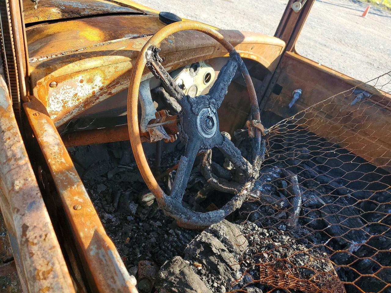 1931 Ford Model A Deluxe Burn vin: A3727254