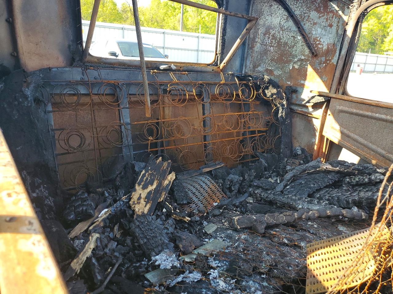 1931 Ford Model A Deluxe Burn vin: A3727254