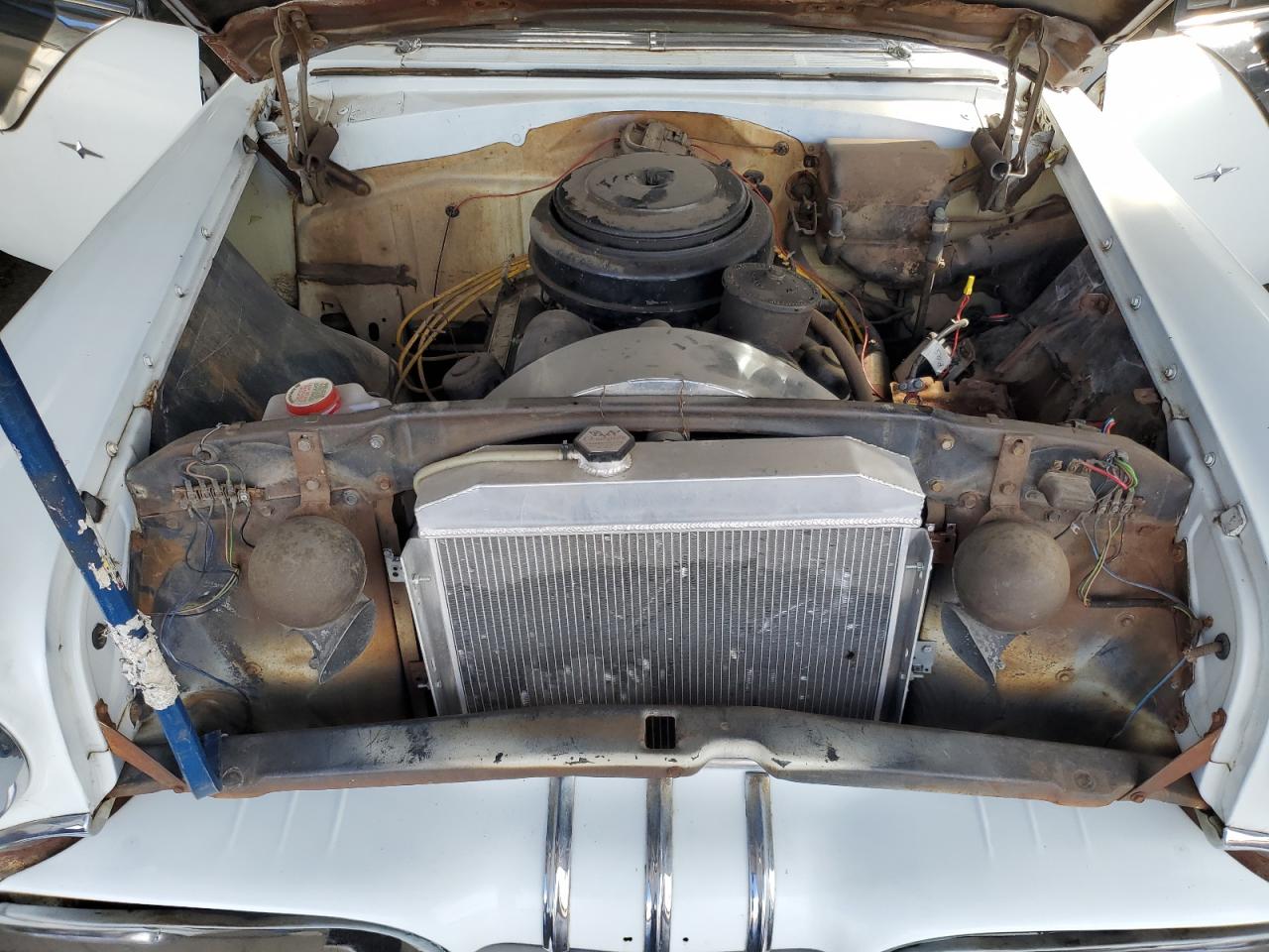 1955 Pontiac Starchief Two Tone vin: A855H11640