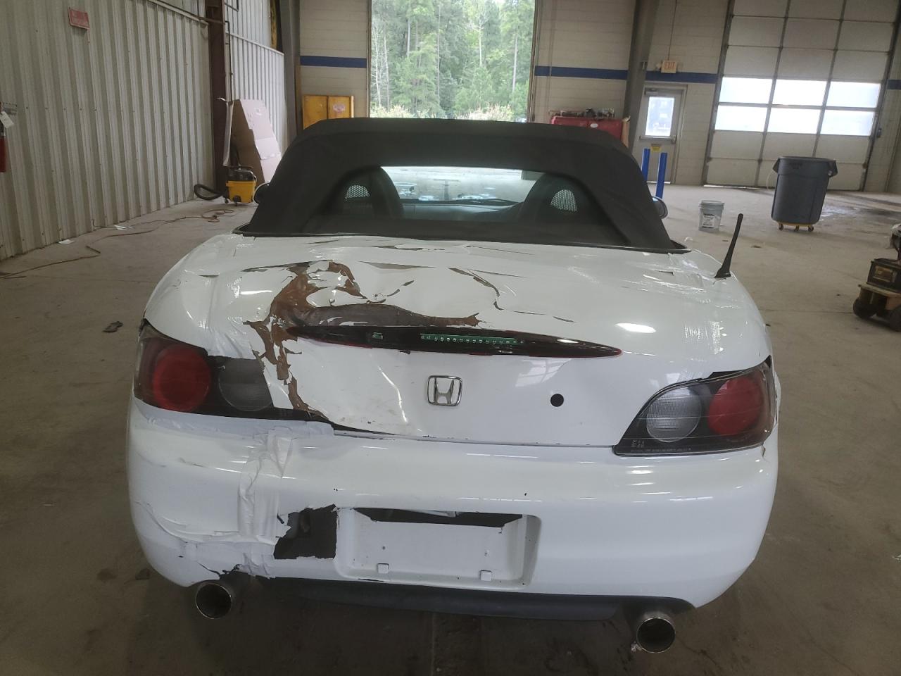 1999 Honda S2000   White vin: AP11003757
