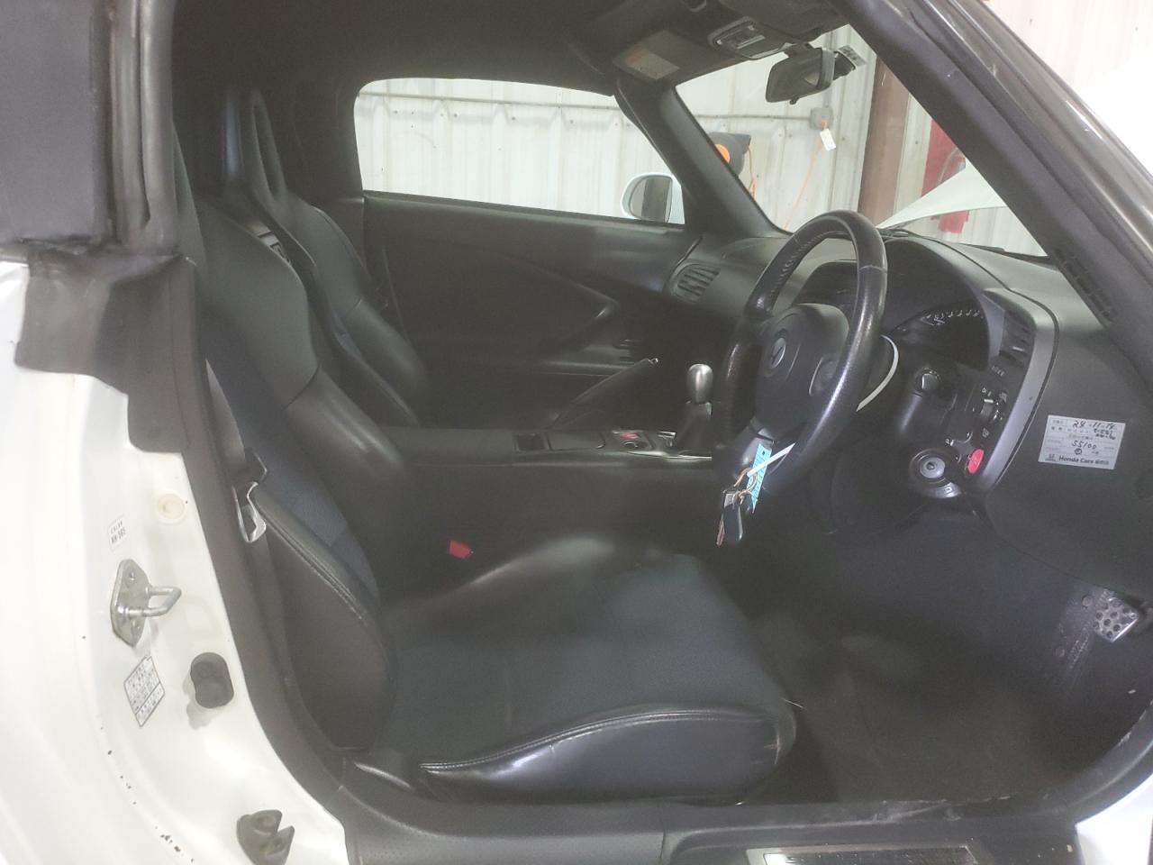 1999 Honda S2000   White vin: AP11003757