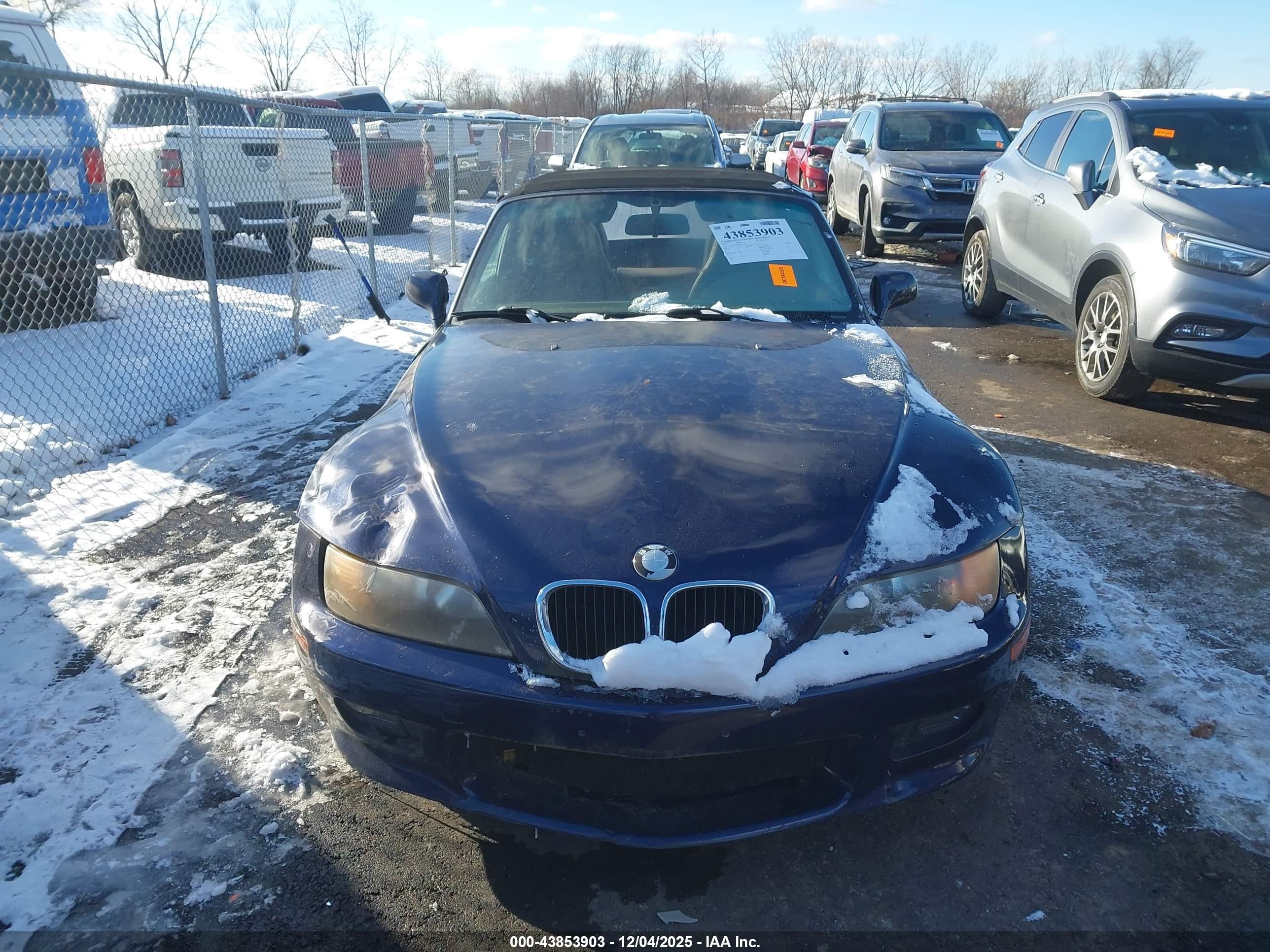 1998 Bmw Z3 2.8 Blue vin: 4USCJ3326WLC10874