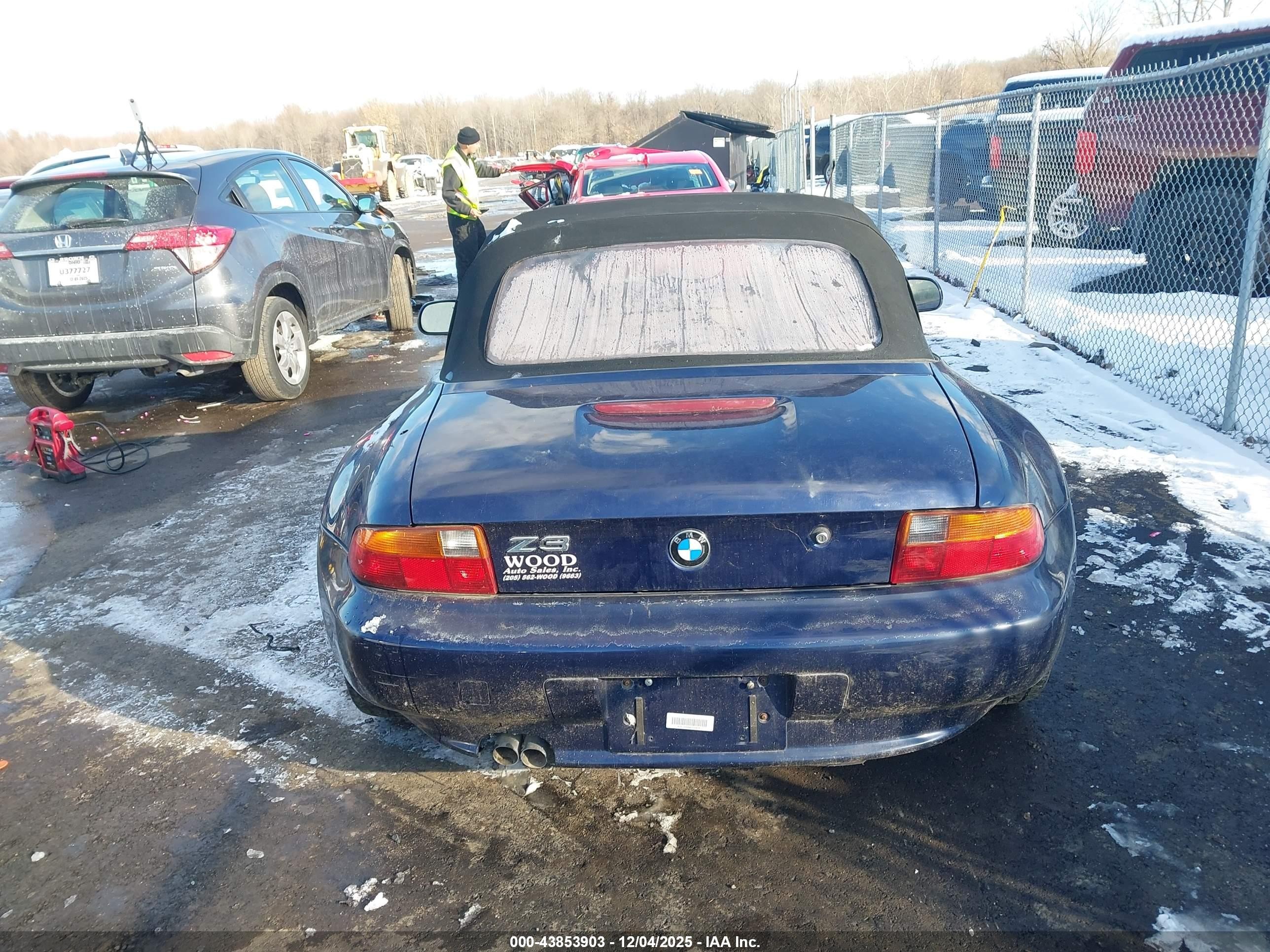 1998 Bmw Z3 2.8 Blue vin: 4USCJ3326WLC10874