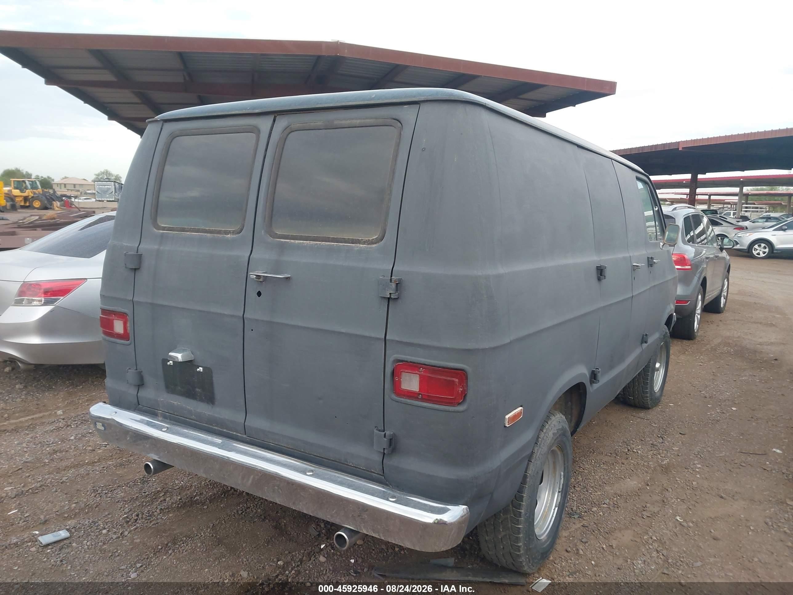 1977 Dodge Van (tradesman 100) Silver vin: B11AE7V079930