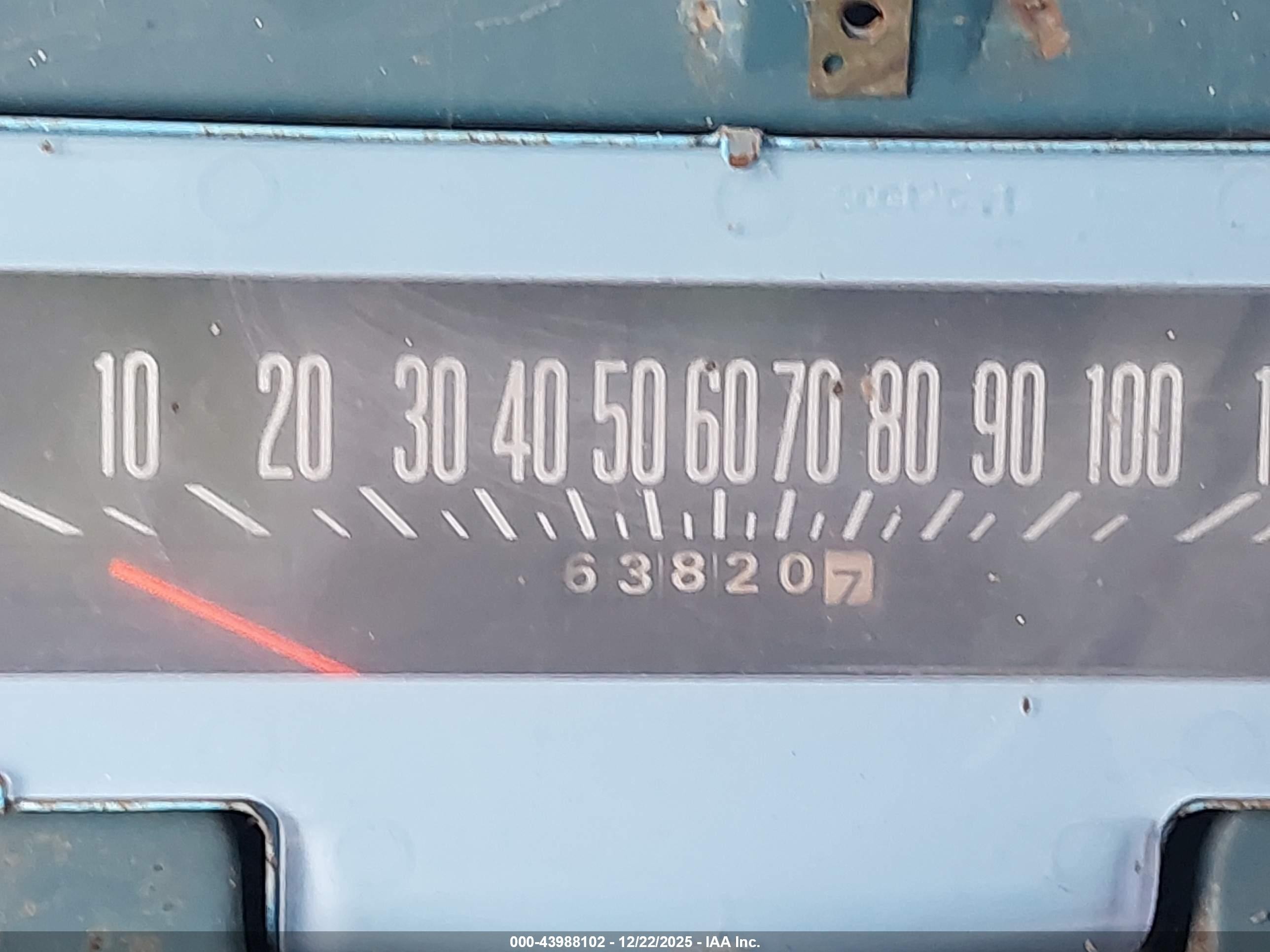 1972 International 1010 Travelall   Белый vin: B17007H312200    