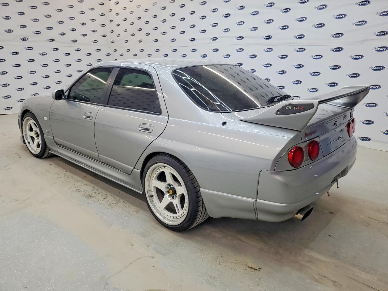 1998 Nissan Skyline Silver vin: BCNR33043146