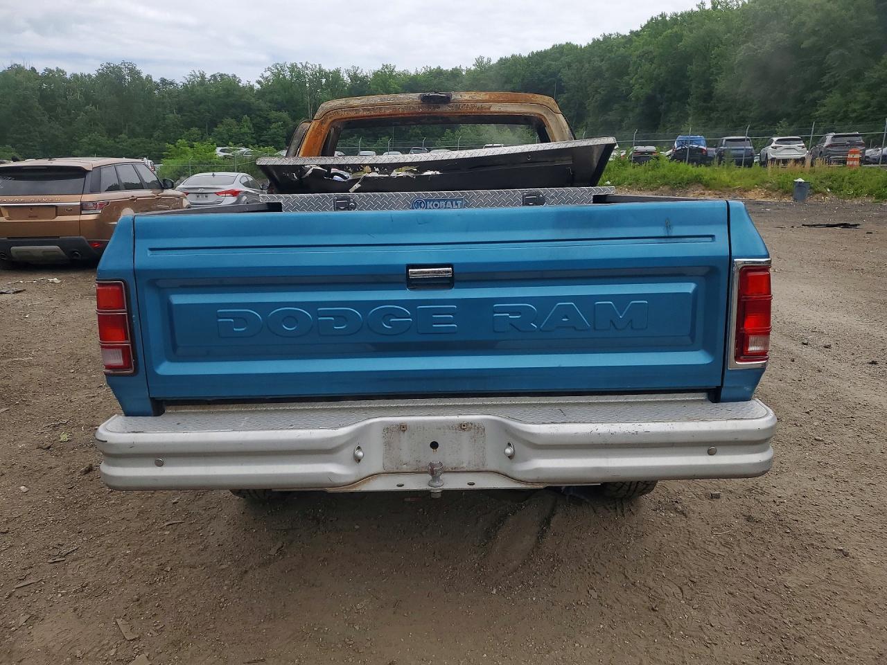 1988 Dodge W-series W150 Синий vin: BOS55318996
