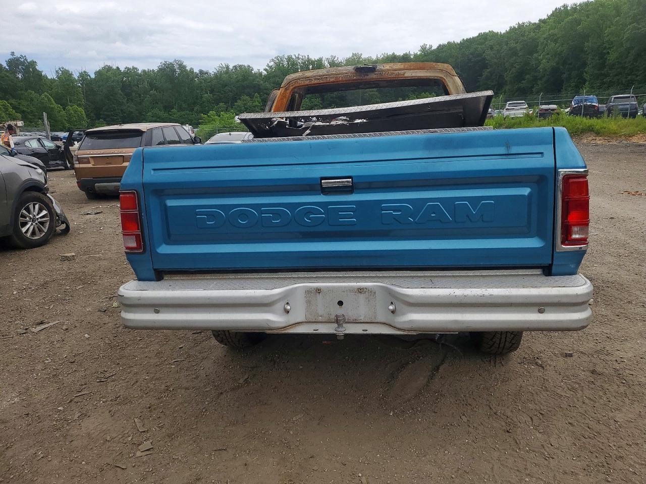 1988 Dodge W-series W150 Синий vin: BOS55318996