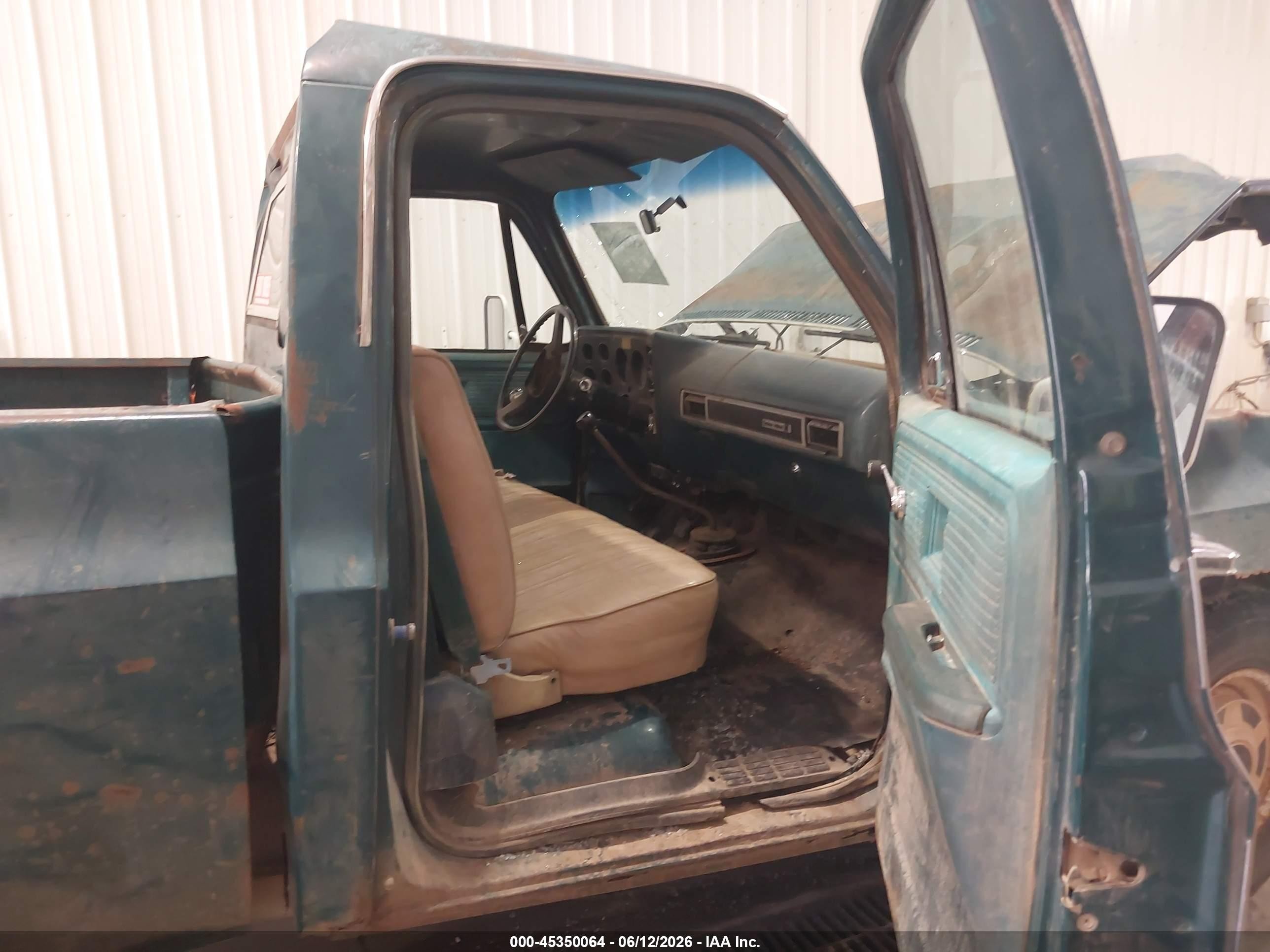 1979 Chev C20 Fleetside Green vin: CCD249J179579