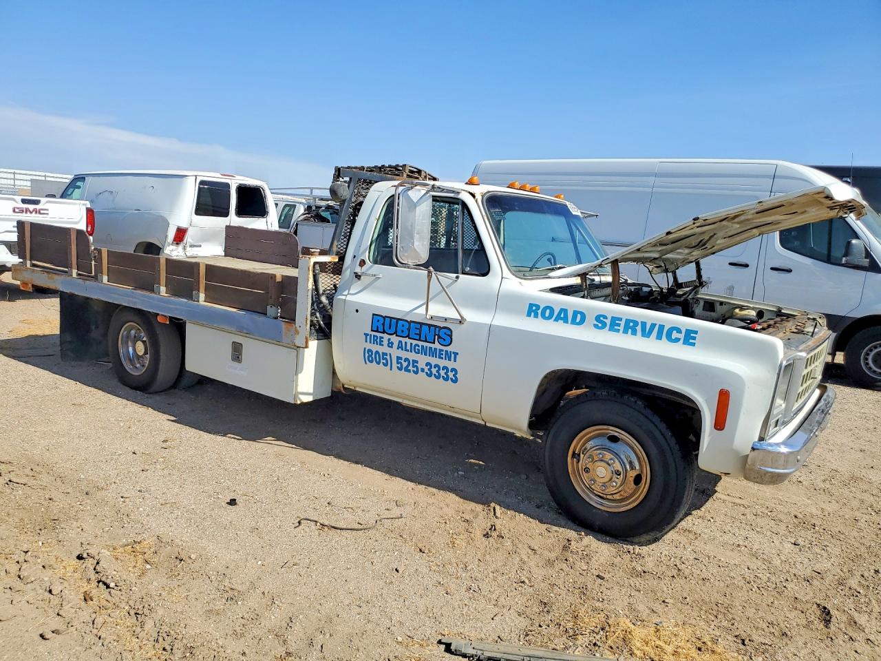 1980 Chevrolet C 30 White vin: CCM33AJ118229
