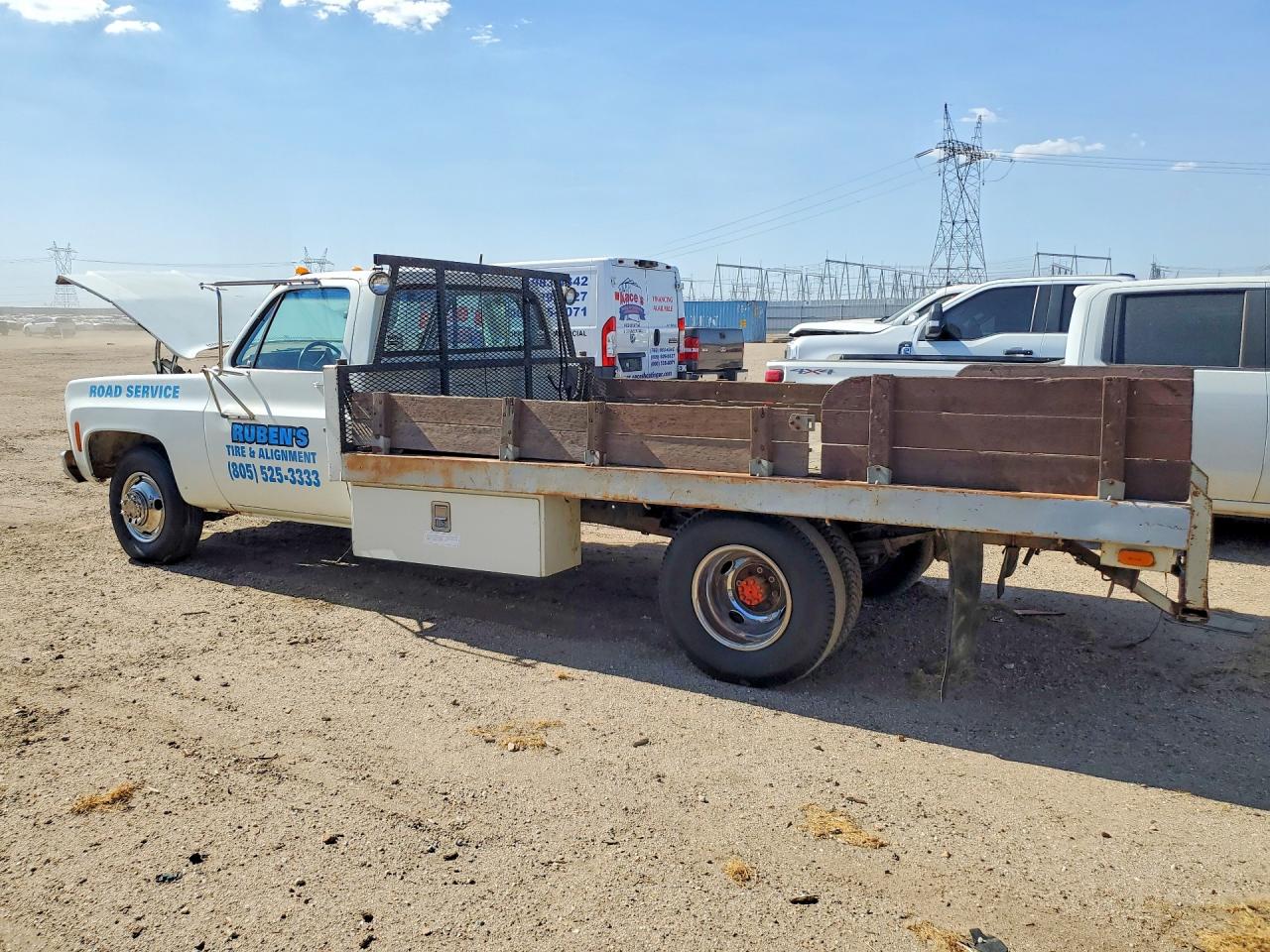 1980 Chevrolet C 30 White vin: CCM33AJ118229