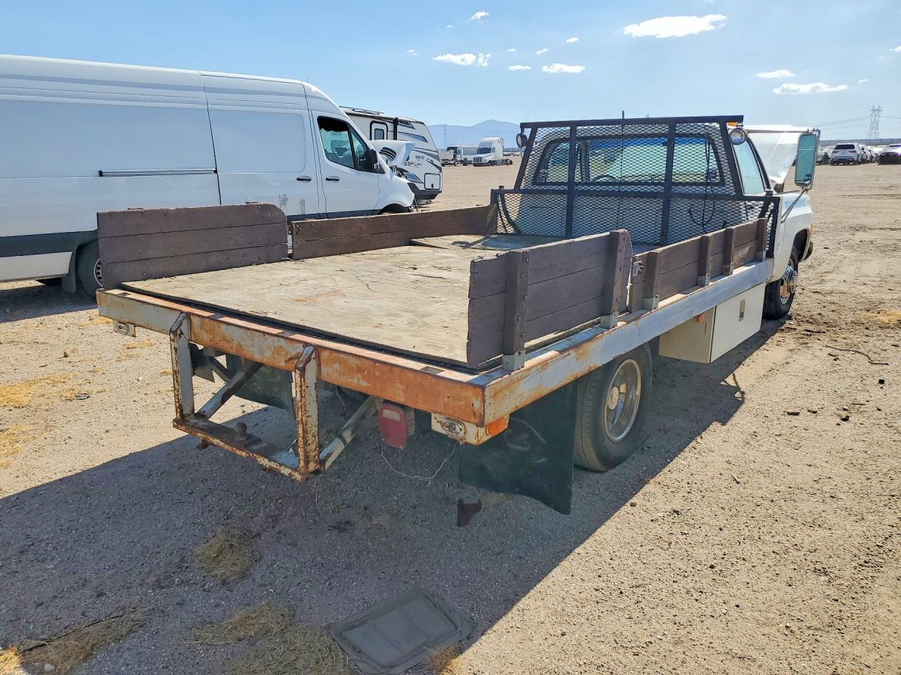 1980 Chevrolet C 30 White vin: CCM33AJ118229
