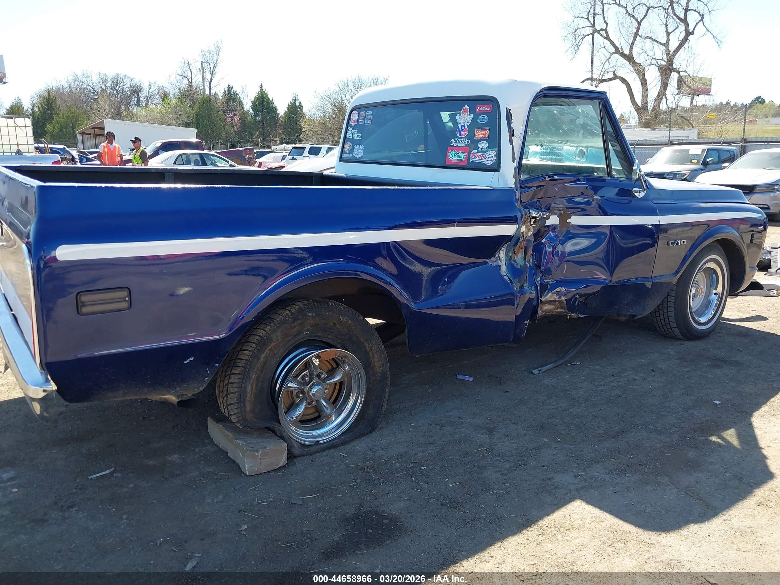1972 Chevrolet C10   Blue vin: CCS142J129005    
