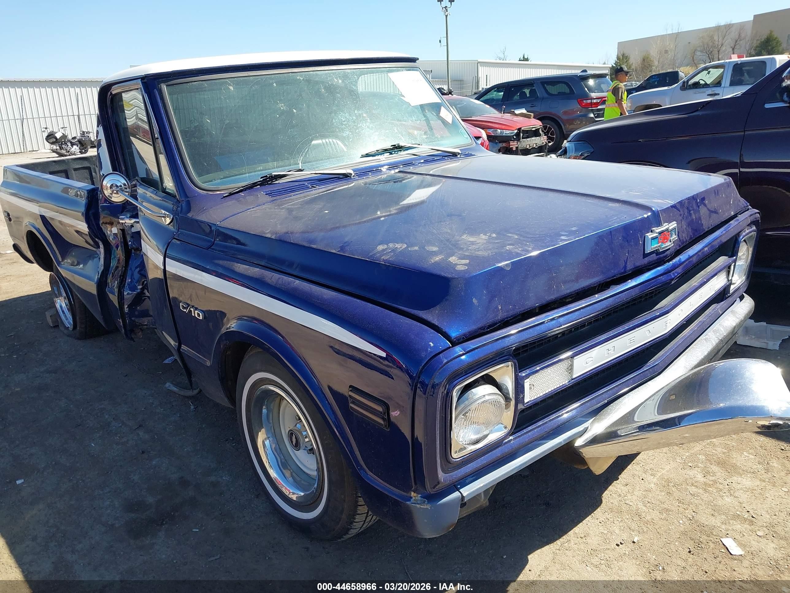 1972 Chevrolet C10   Blue vin: CCS142J129005    