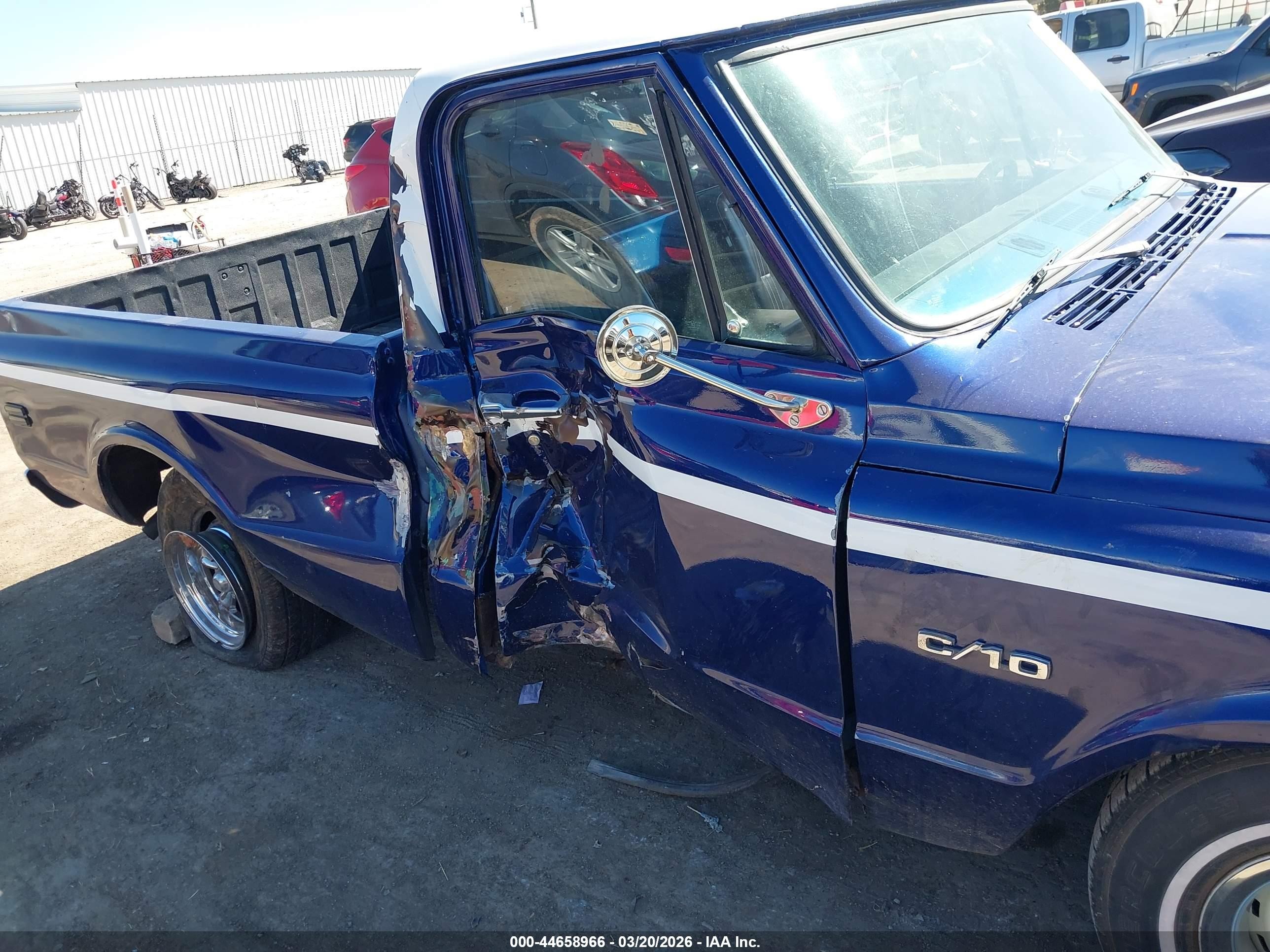 1972 Chevrolet C10   Blue vin: CCS142J129005    