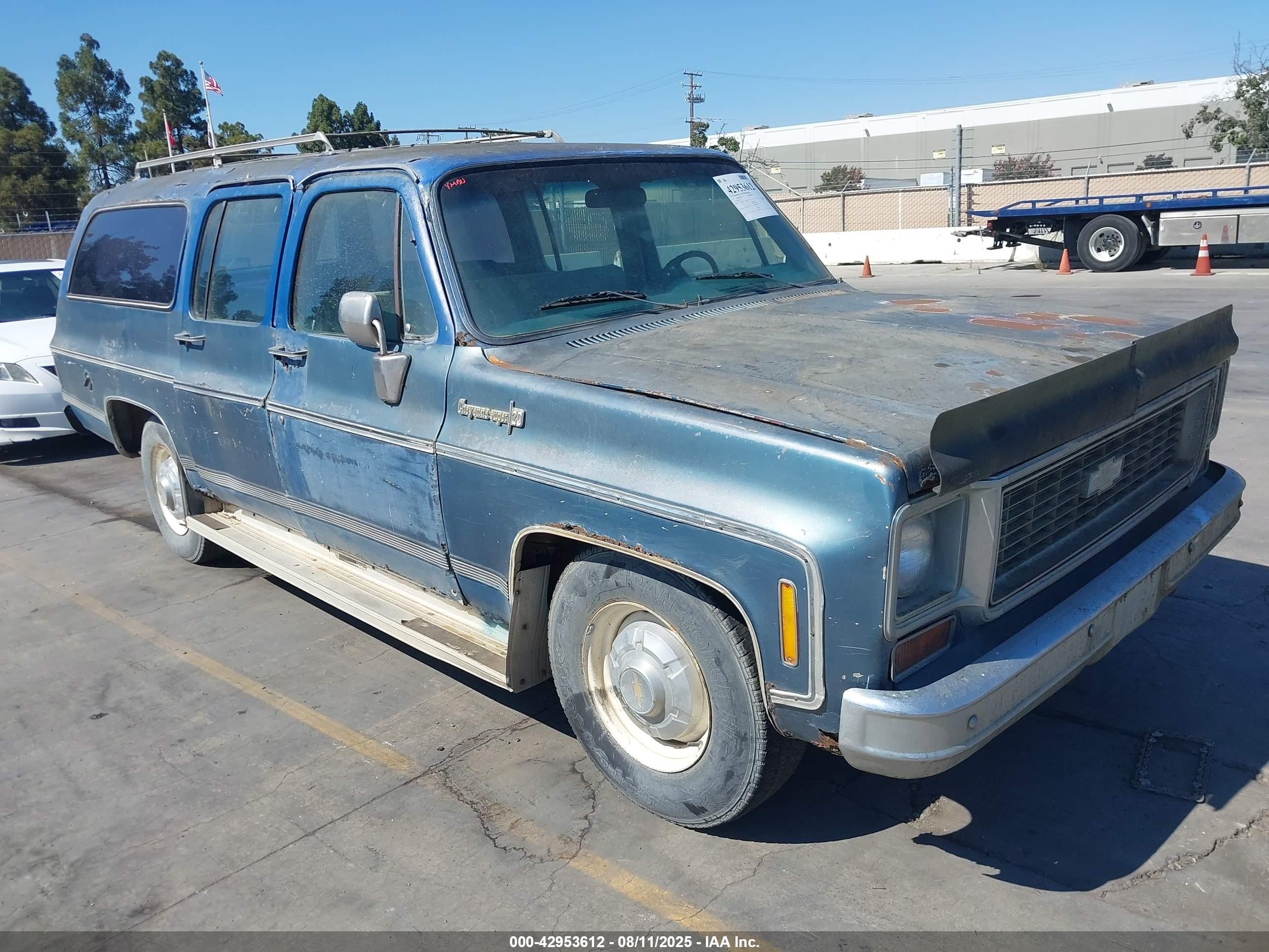 1973 Chevrolet Suburban   Blue vin: CCZ264F116518    