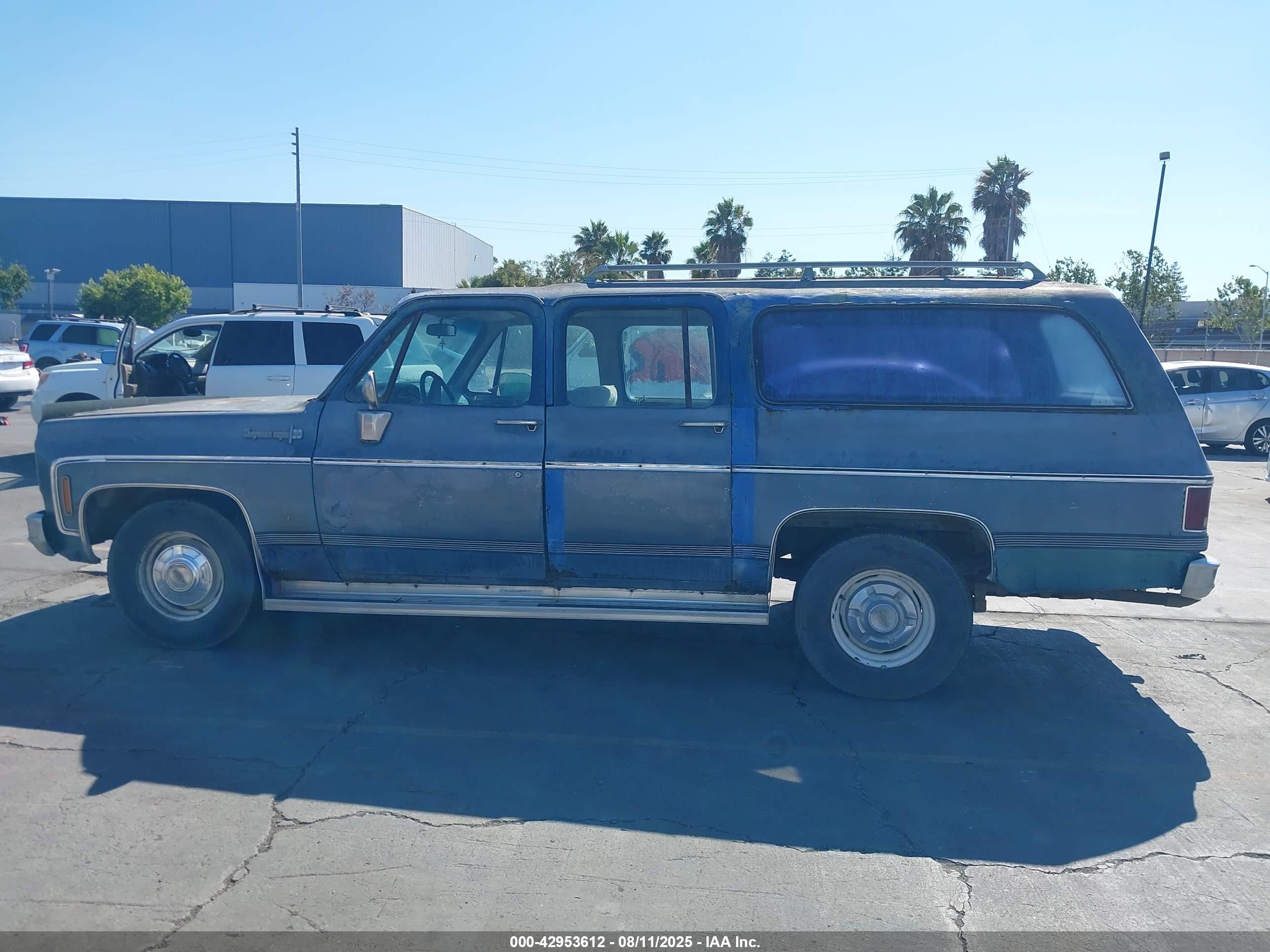 1973 Chevrolet Suburban   Синий vin: CCZ264F116518    