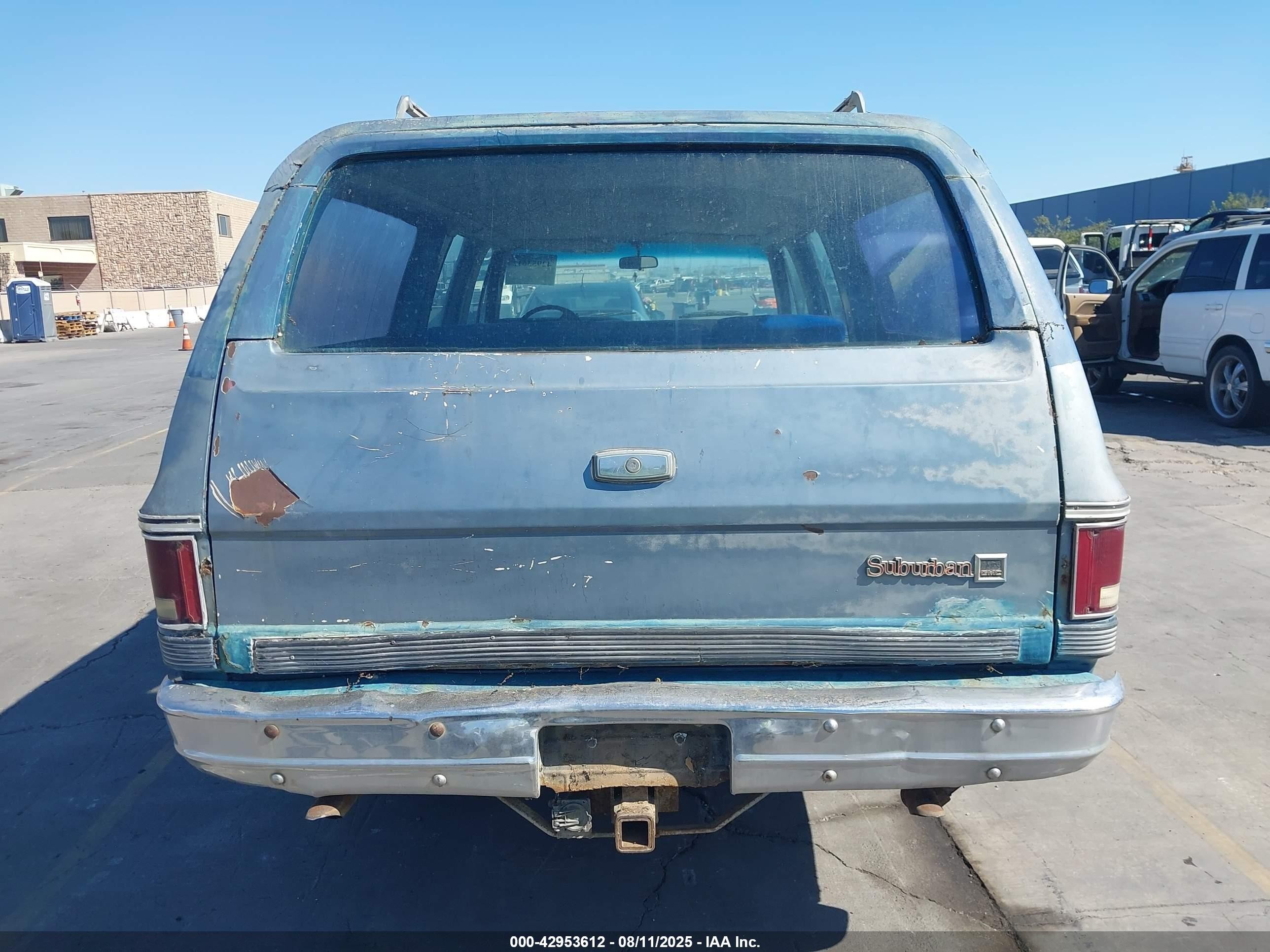 1973 Chevrolet Suburban   Синий vin: CCZ264F116518    