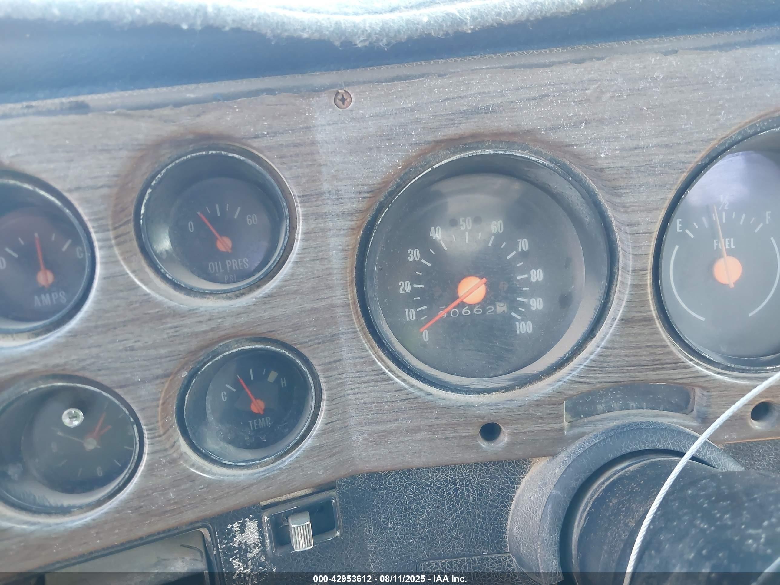 1973 Chevrolet Suburban   Синий vin: CCZ264F116518    