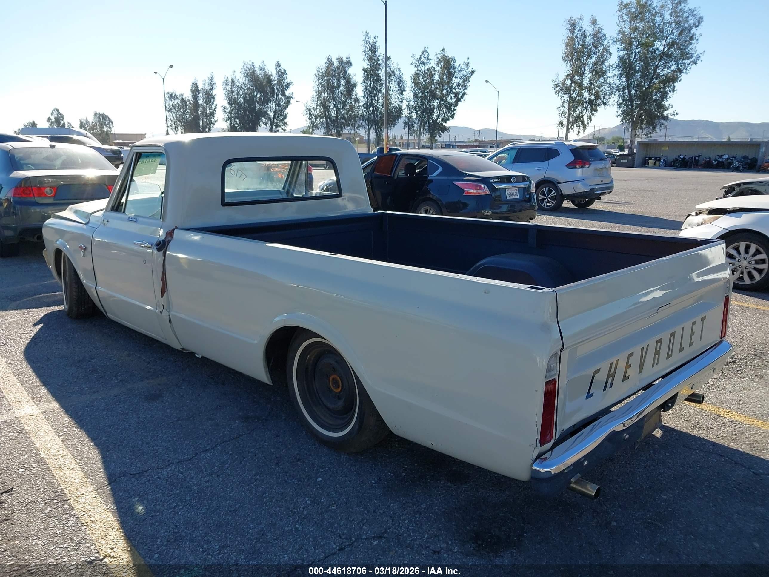1967 Chevrolet C10   Белый vin: CE147Z146177     