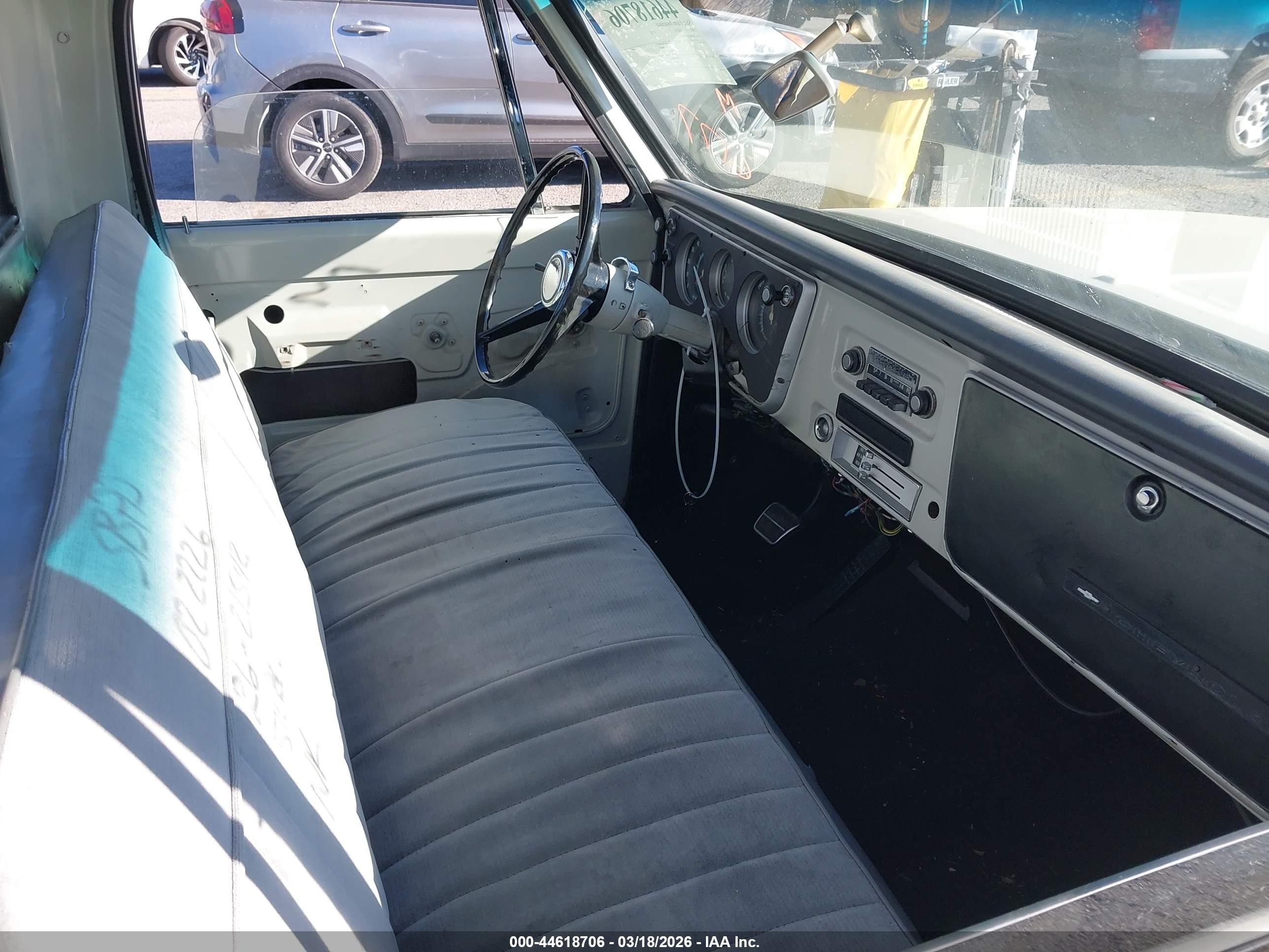 1967 Chevrolet C10   Белый vin: CE147Z146177     