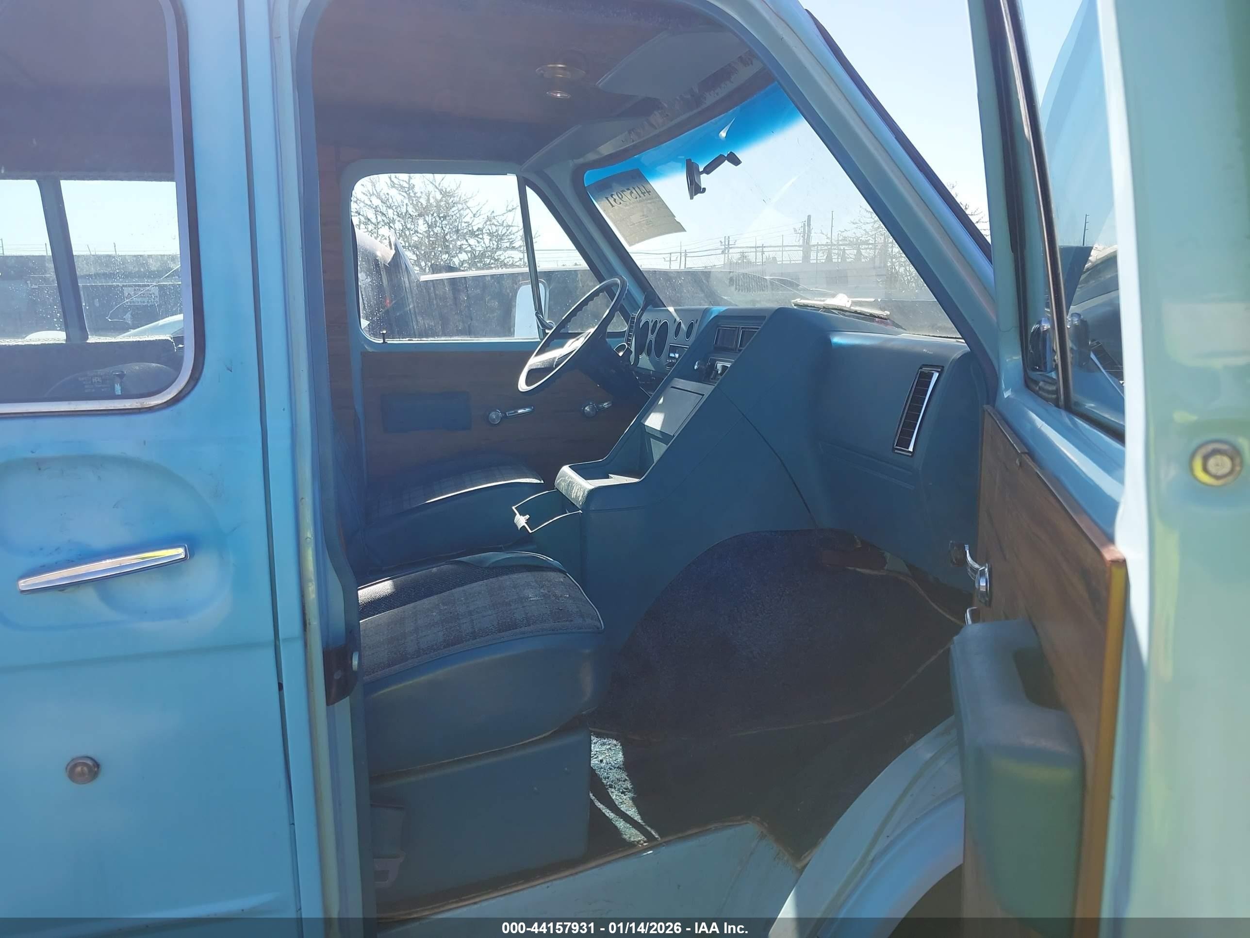 1978 Chevrolet Van   Синий vin: CGL168U179952    
