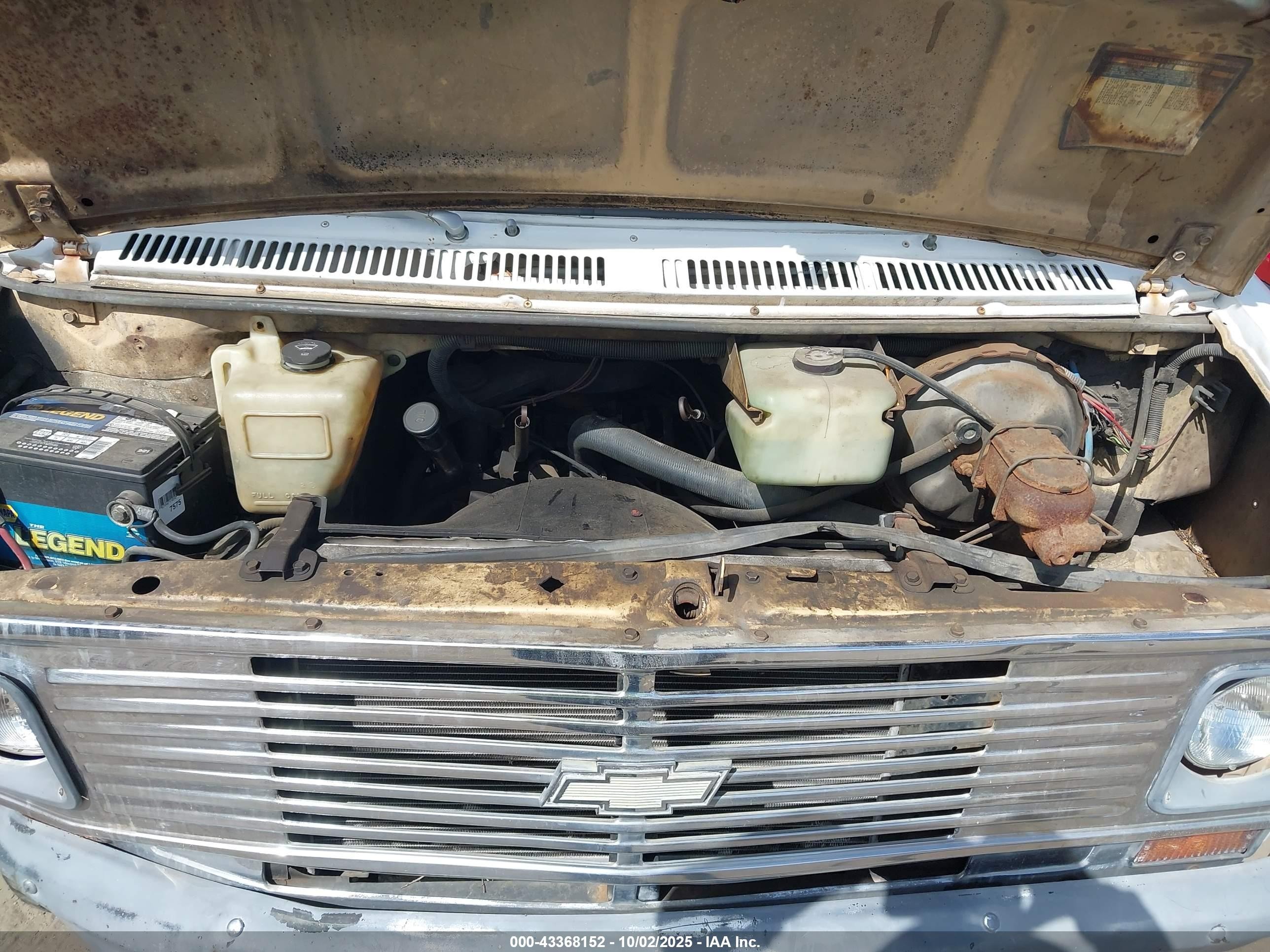 1977 Chevrolet Astro Van   Белый vin: CGL257U212641    