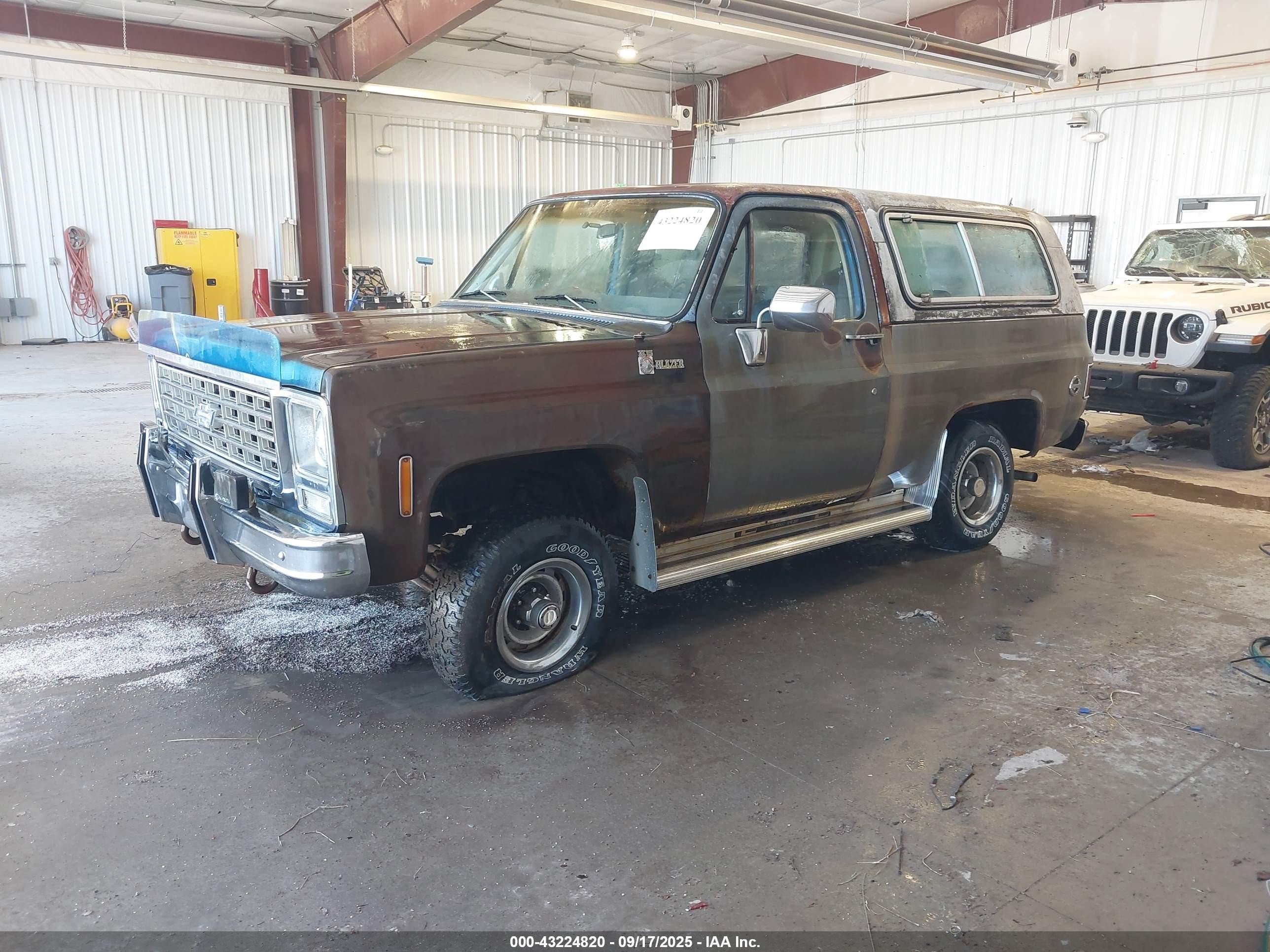 1976 Chevrolet Blazer   Серый vin: CKL186F213106    