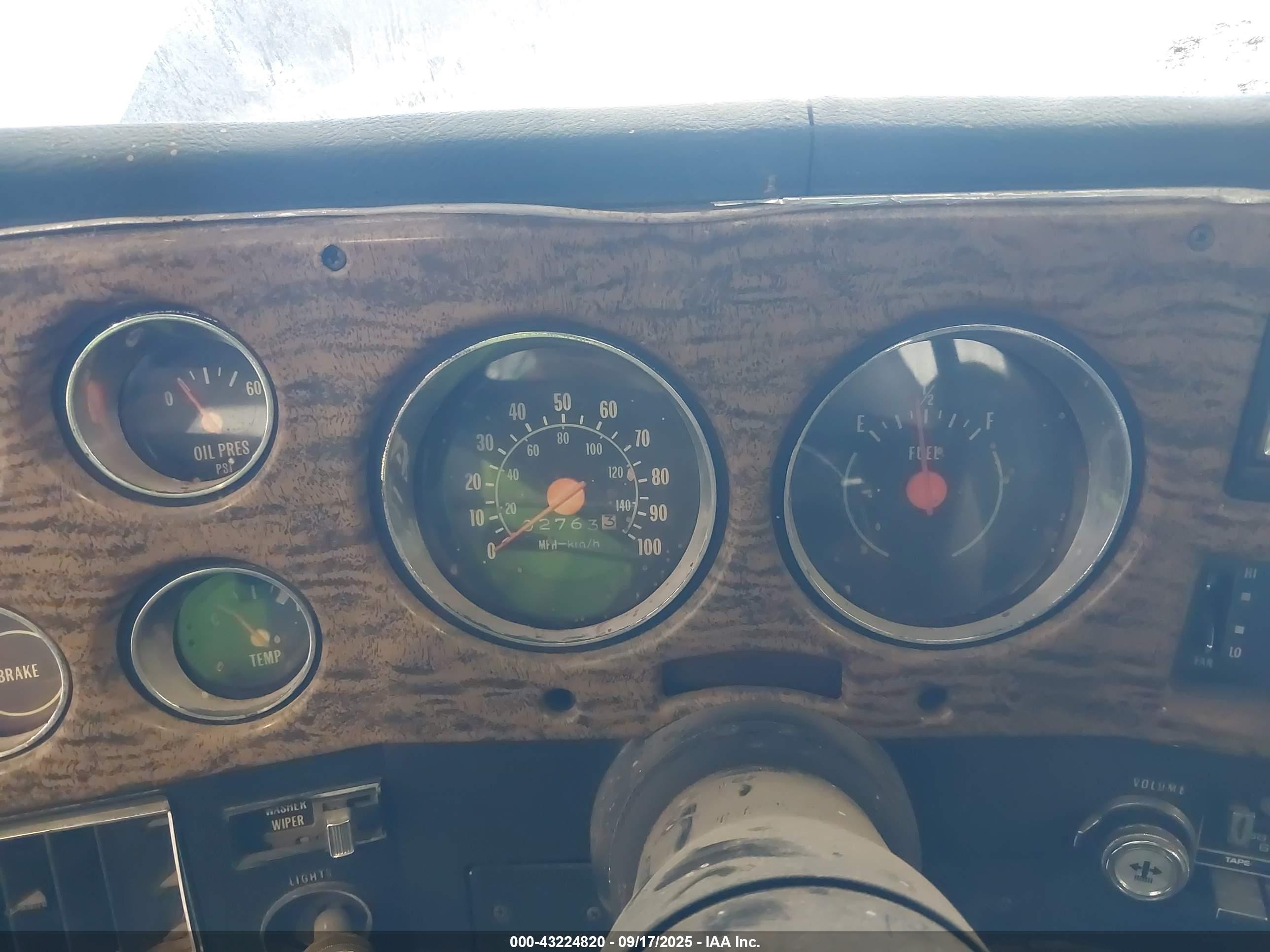1976 Chevrolet Blazer   Серый vin: CKL186F213106    