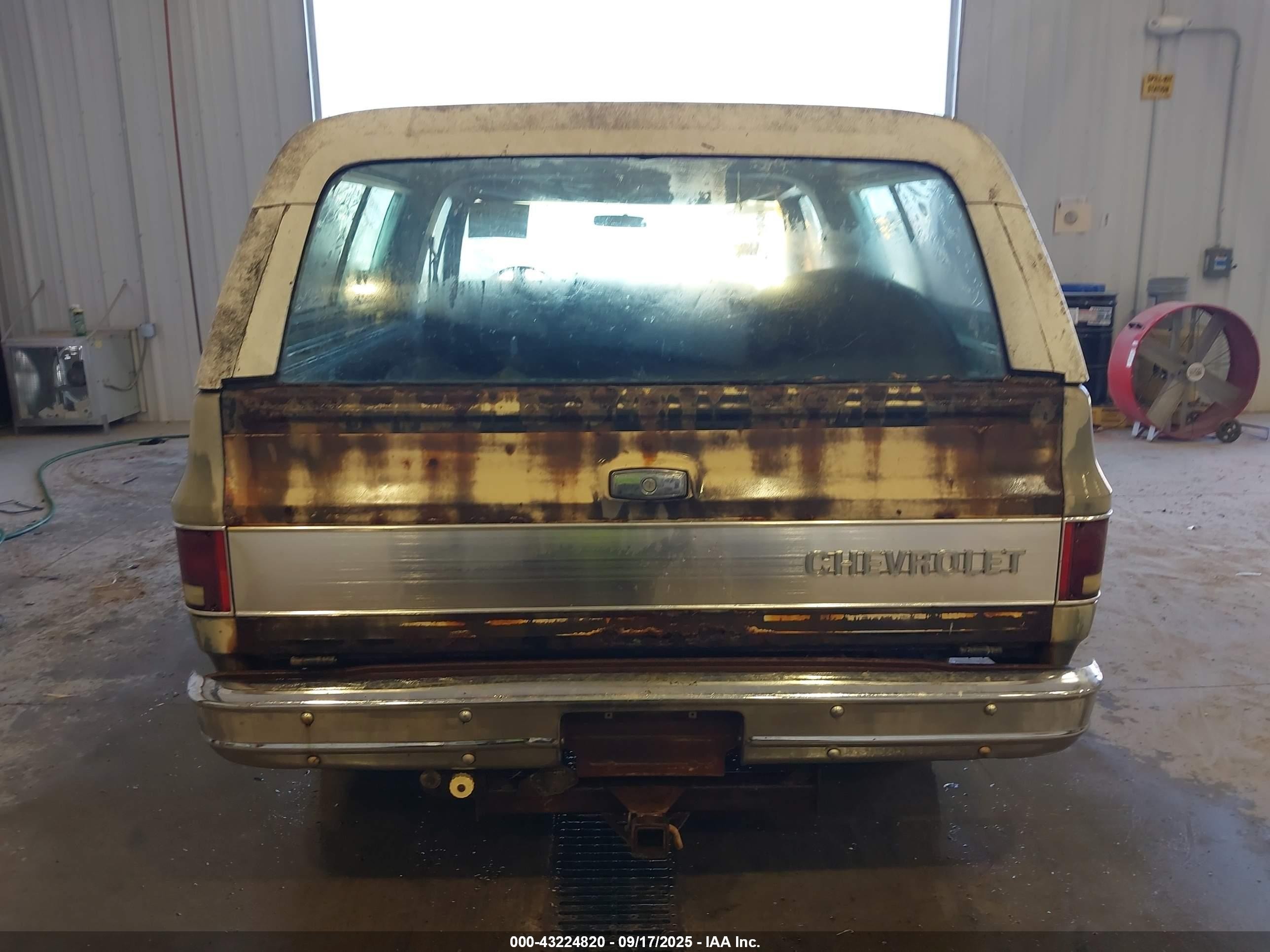 1976 Chevrolet Blazer   Серый vin: CKL186F213106    