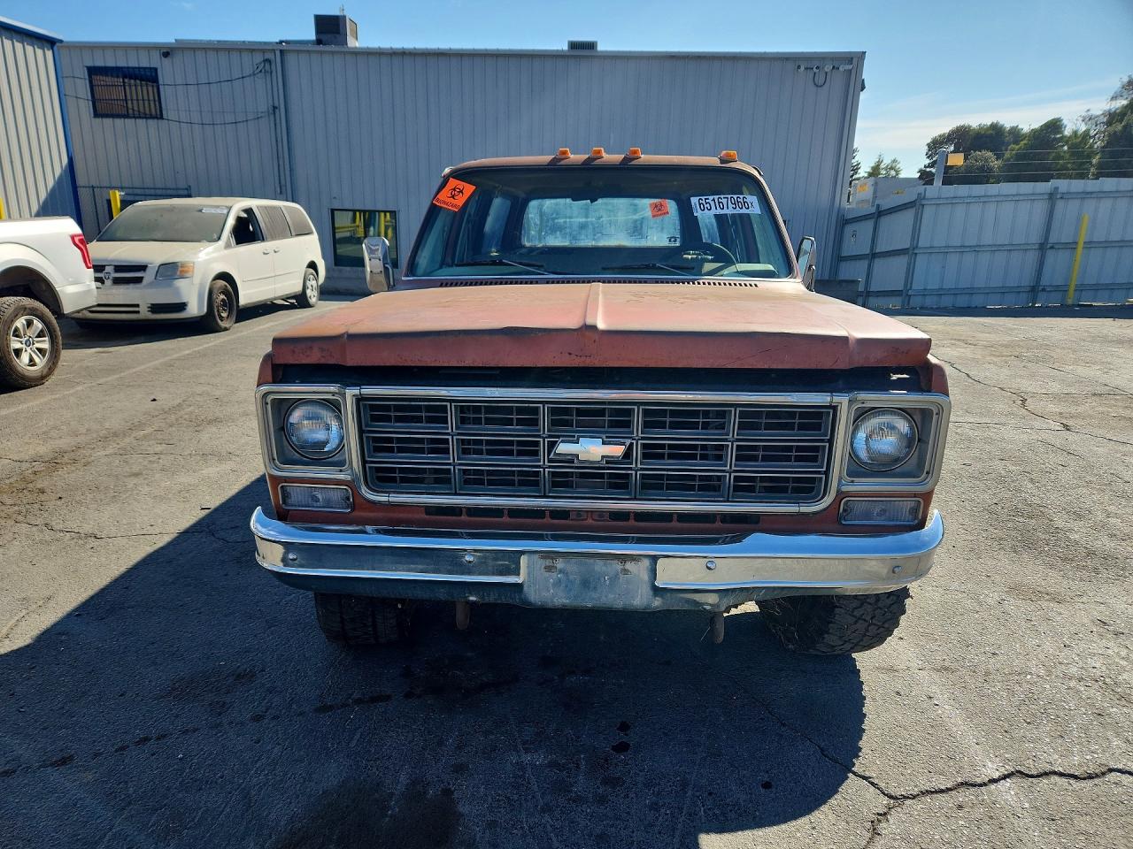 1978 Chevrolet Subrban Two Tone vin: CKR168F163357