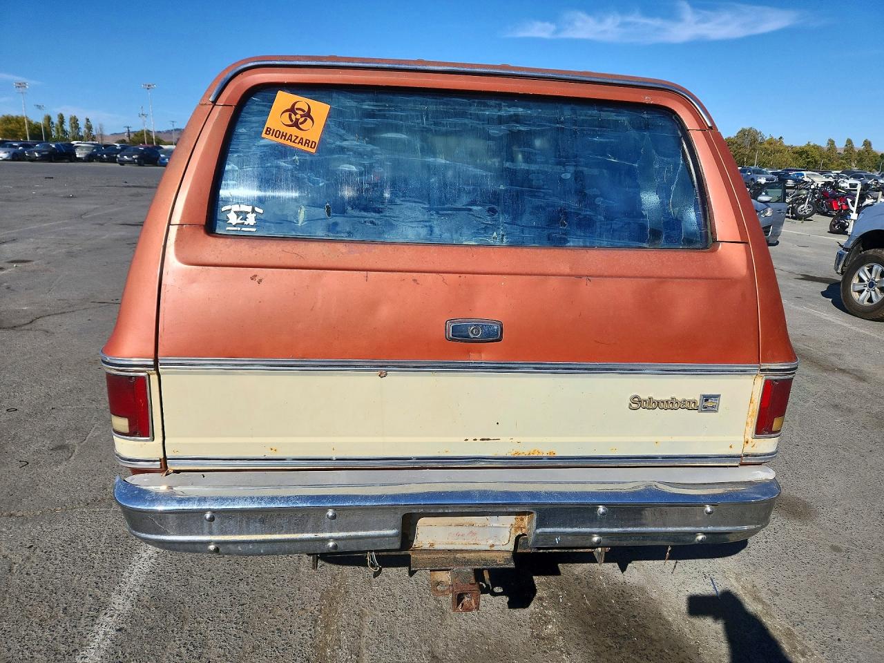 1978 Chevrolet Subrban Two Tone vin: CKR168F163357