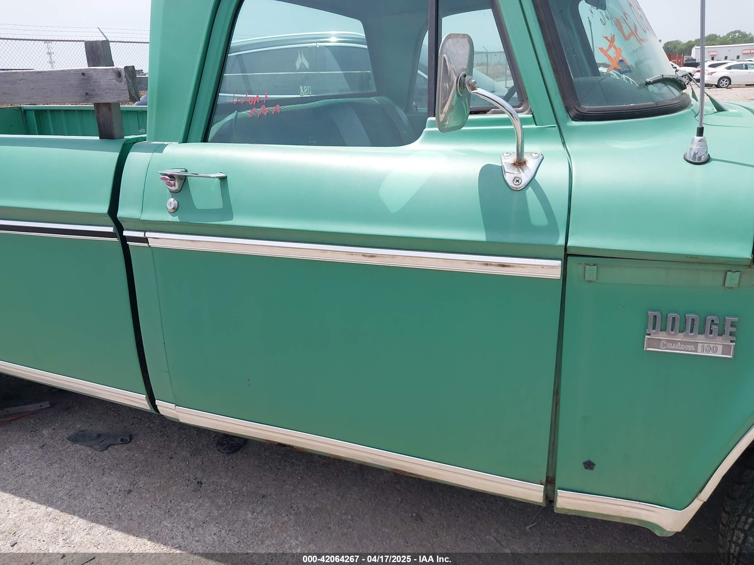 1971 Dodge D100   Зеленый vin: D14AE1S353985    