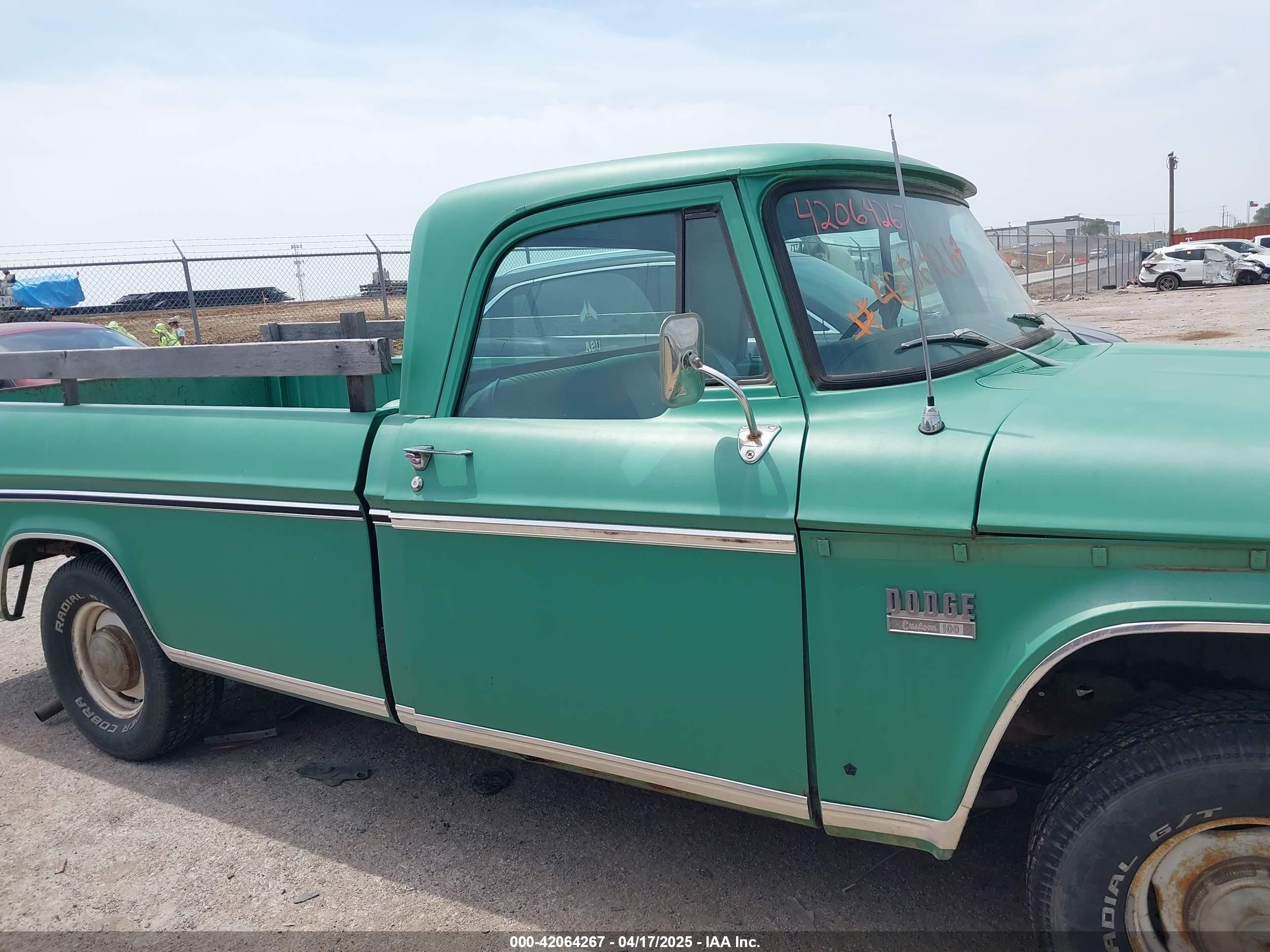 1971 Dodge D100   Зеленый vin: D14AE1S353985    