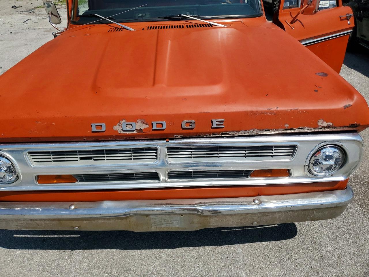 1971 Dodge D100 1/2 Ton Orange vin: D14AE1U305205