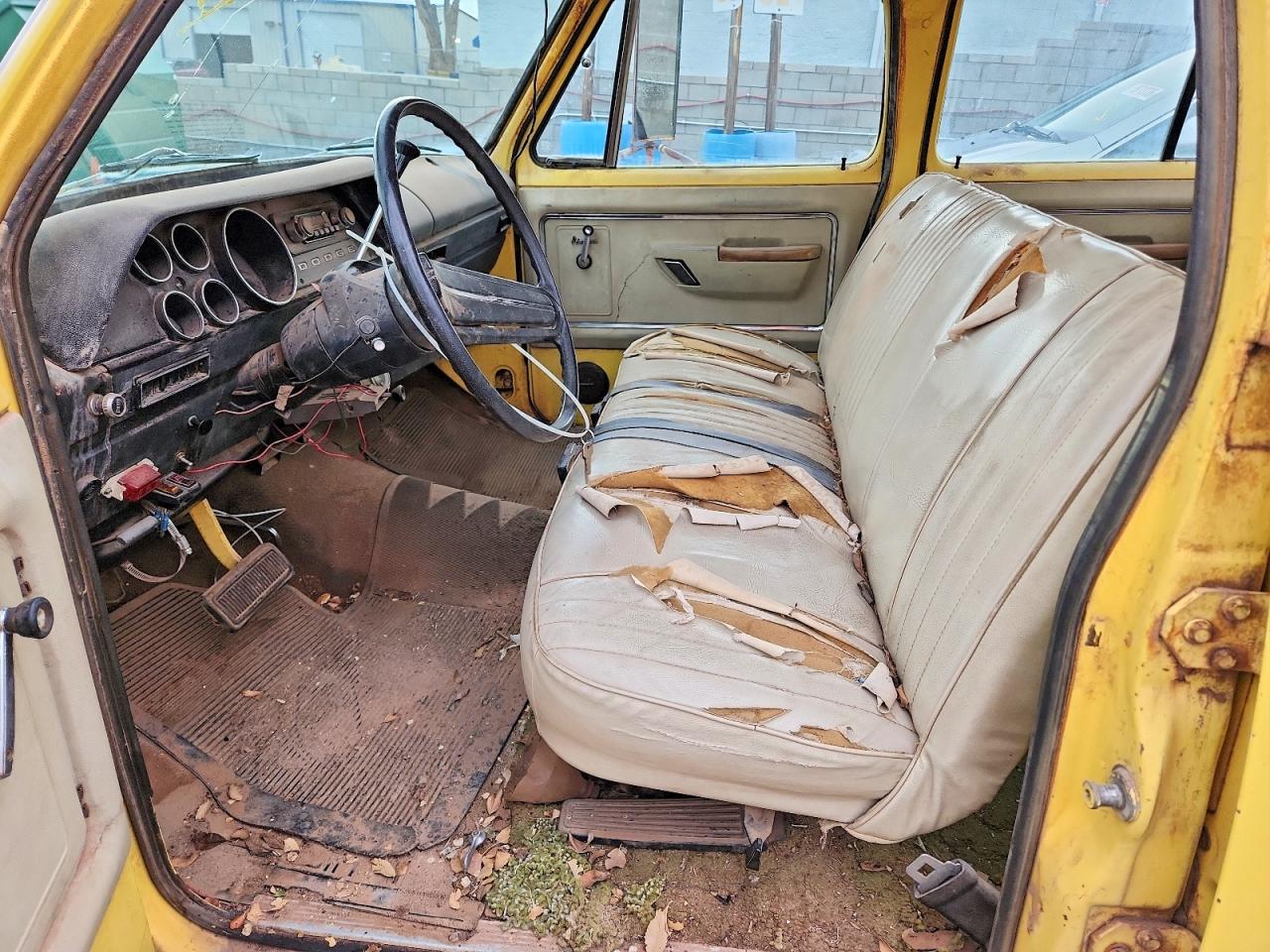 1973 Dodge D200 Yellow vin: D26BJ3S145103