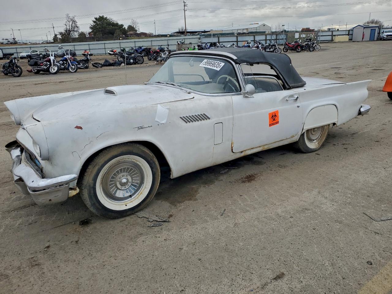 1957 Ford Thunderbir White vin: D7FH300072