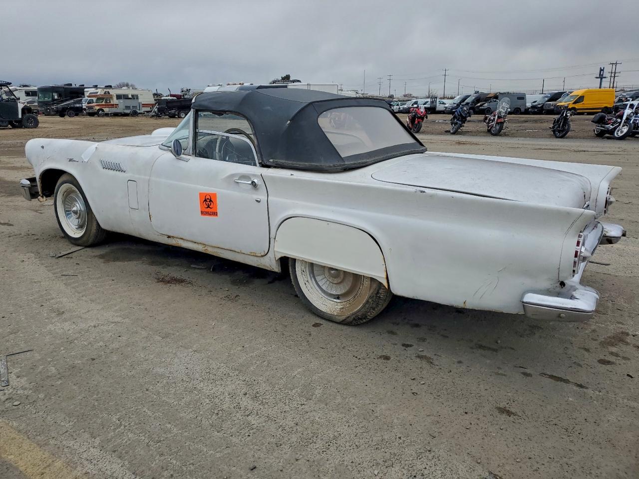 1957 Ford Thunderbir White vin: D7FH300072